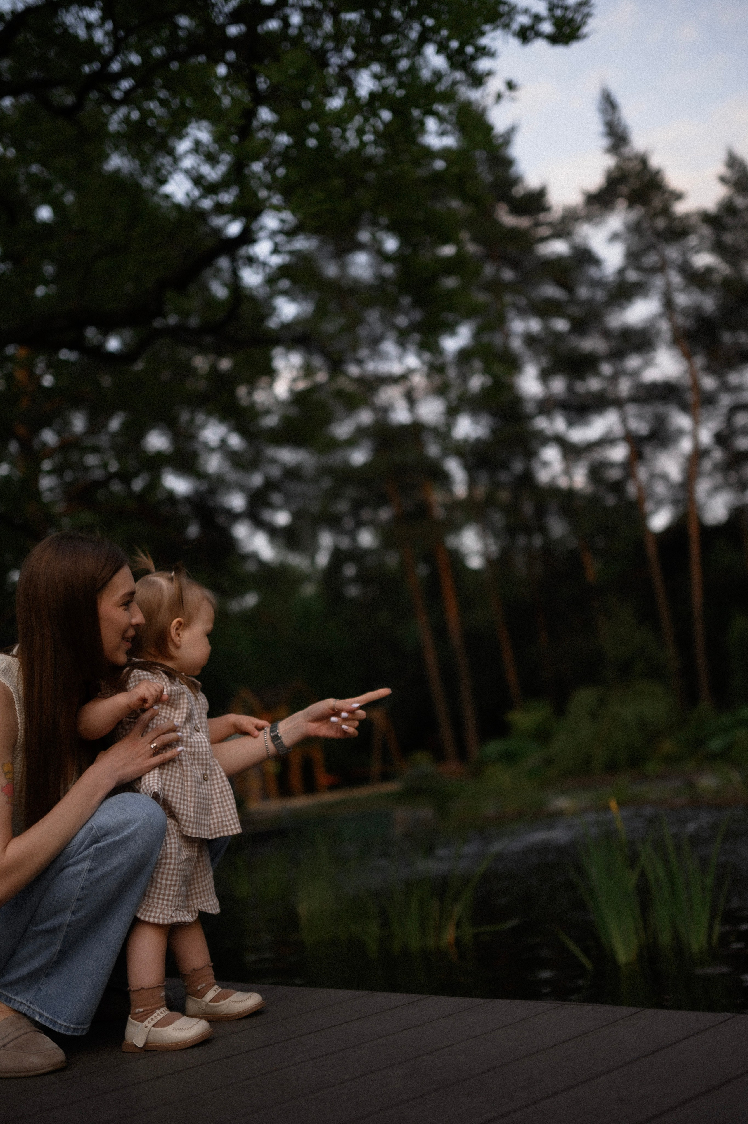 Надя и Алиса в ресторане Кедр. Семейный и свадебный lifestyle-фотограф в Москве Мария Петрова