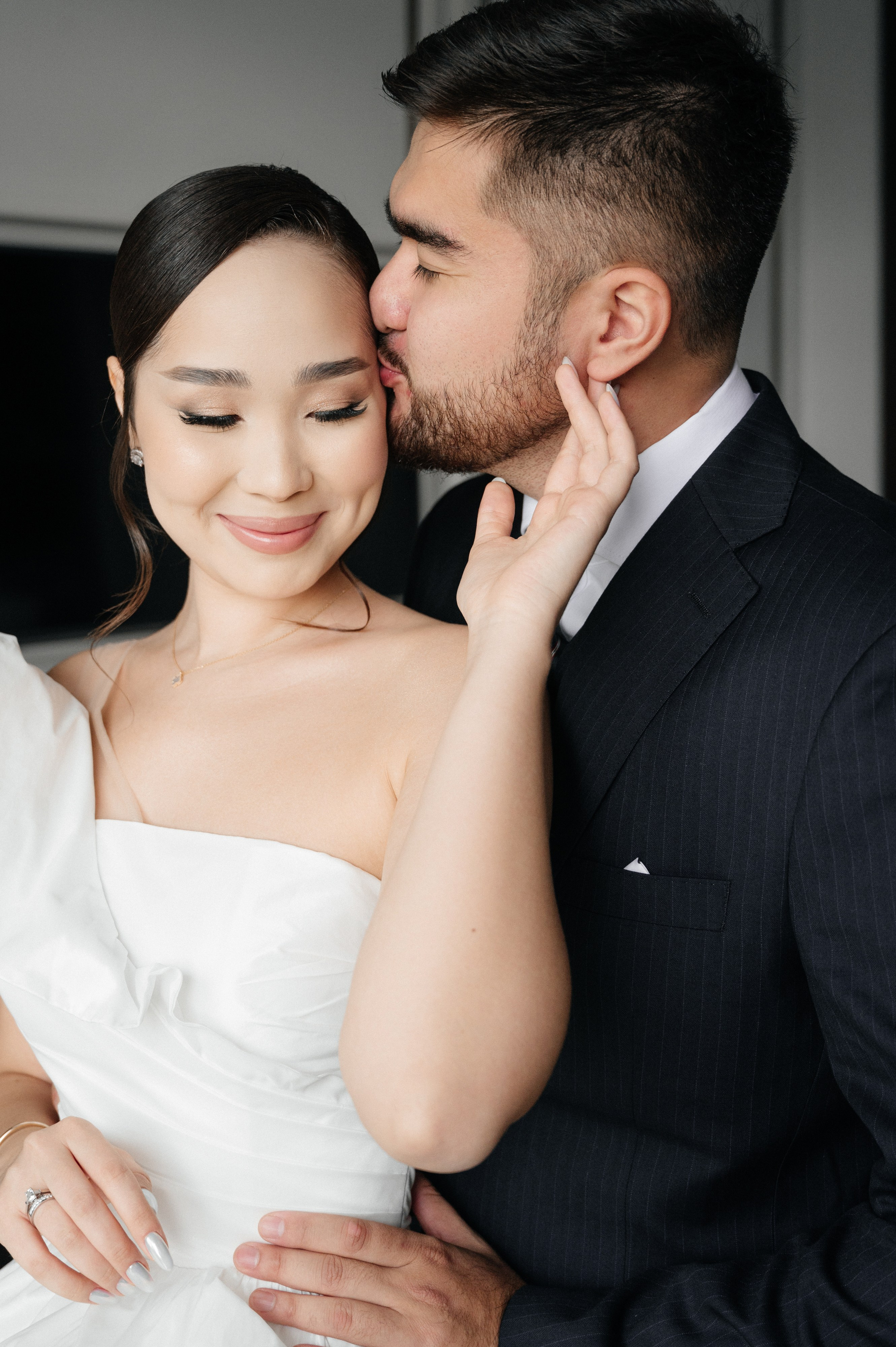 ANEL QYZ UZATU. HOME