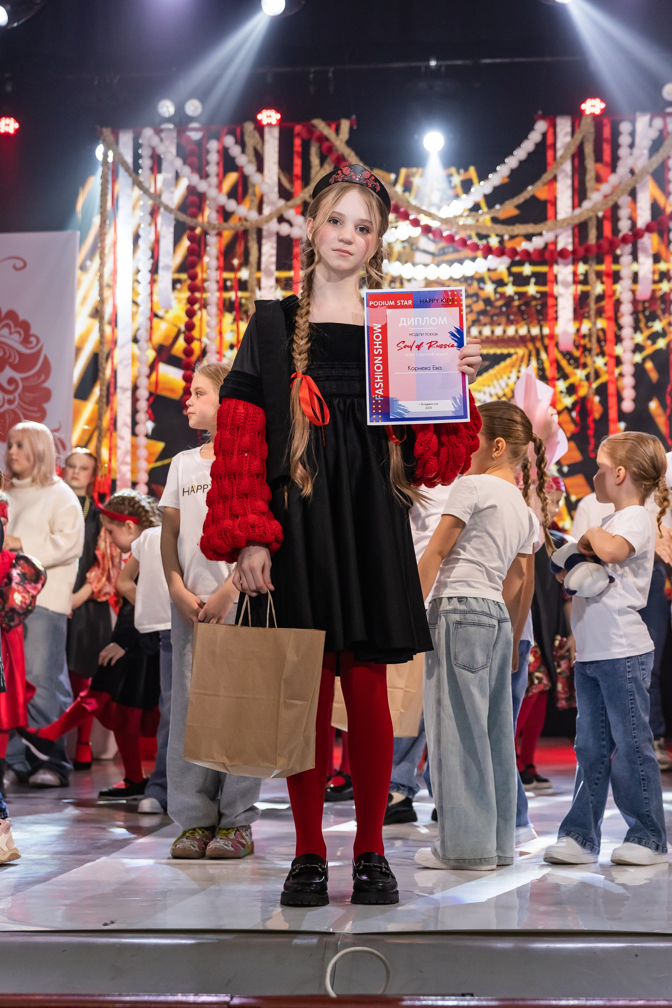 Показ Happy Kids. Выпускные альбомы во Владивостоке