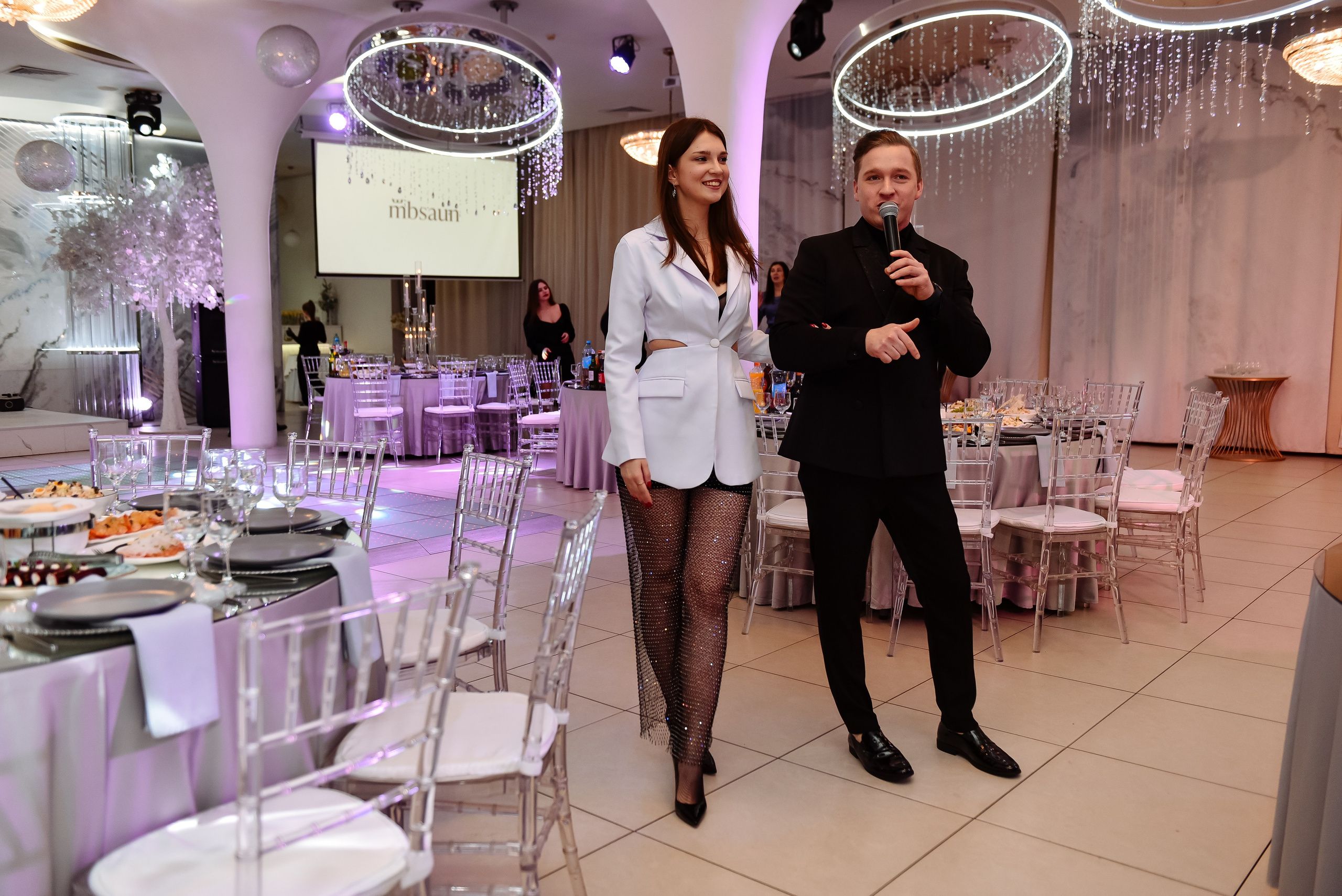 Новогодний корпоратив в ресторане Nebesa. Анастасия Петрович фотограф, фотокорреспондент в Москве и Санкт-Петербурге. Фотосъёмка репортажа, мероприятия, корпоративная съёмка, контент