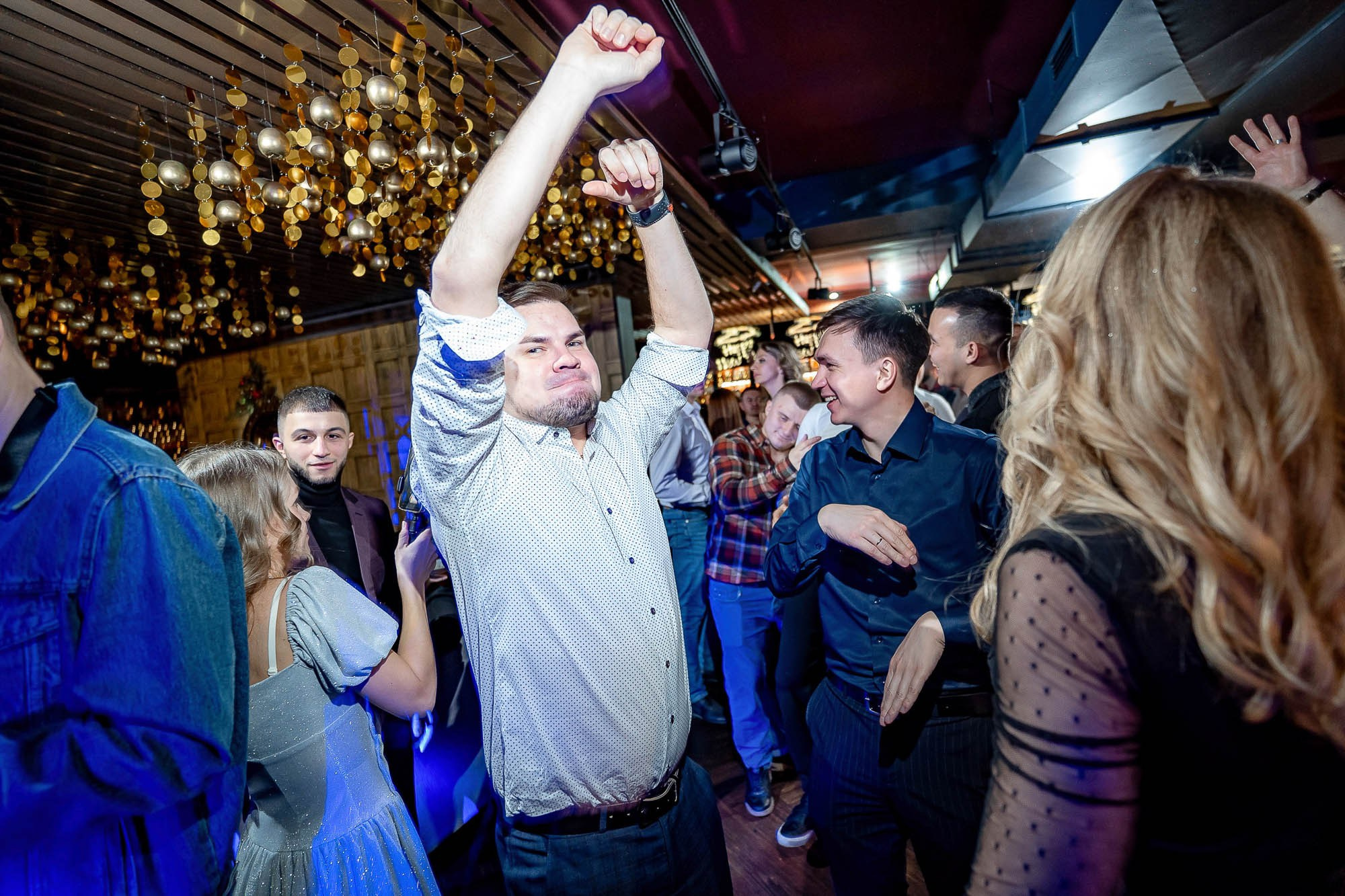 Новый год 2024 в Peoples. Сергей Кошкин. Репортажная и ивент-фотография в Сургуте