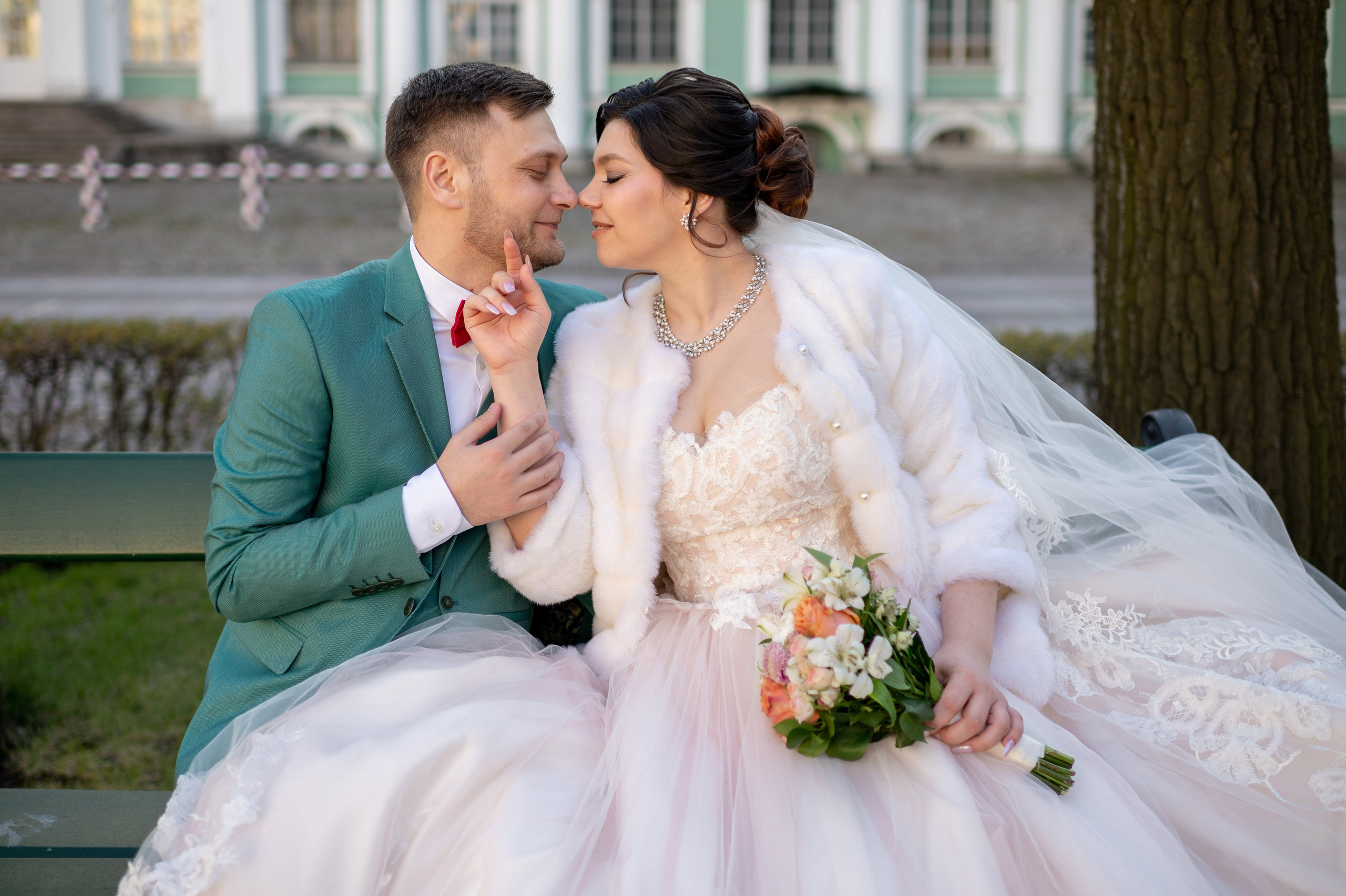 Самая красивая свадебная фотосессия в Эрмитаже. Лучшие свадебные фотографии в Эрмитажа. Портретный, семейный и свадебный фотограф в Санкт-Петербурге и в Пушкине Ширяев Денис