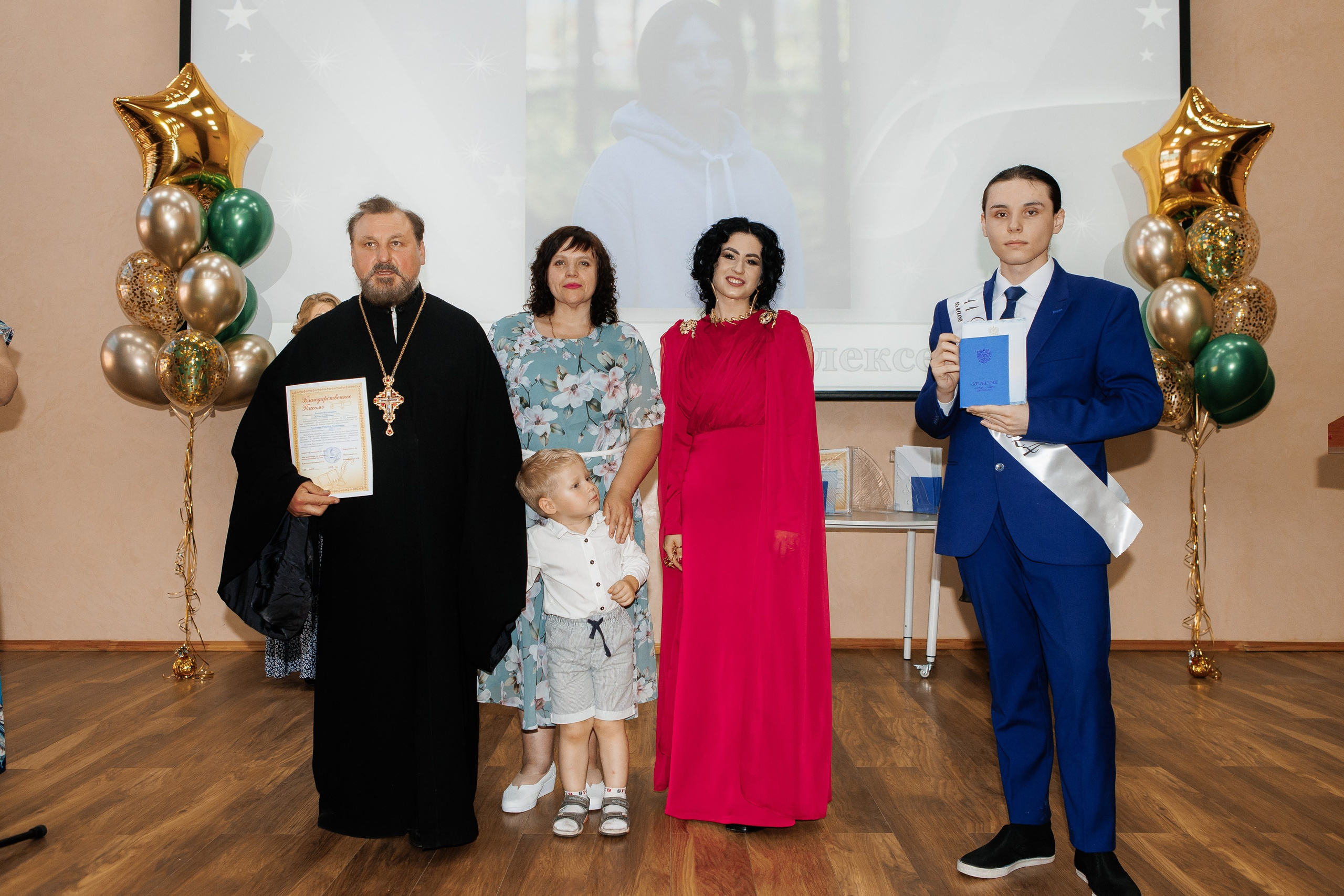 Выпускной Гимназия 12 2024 г. Свадебный и портретный Фотограф в Липецке Дмитрий Котюков