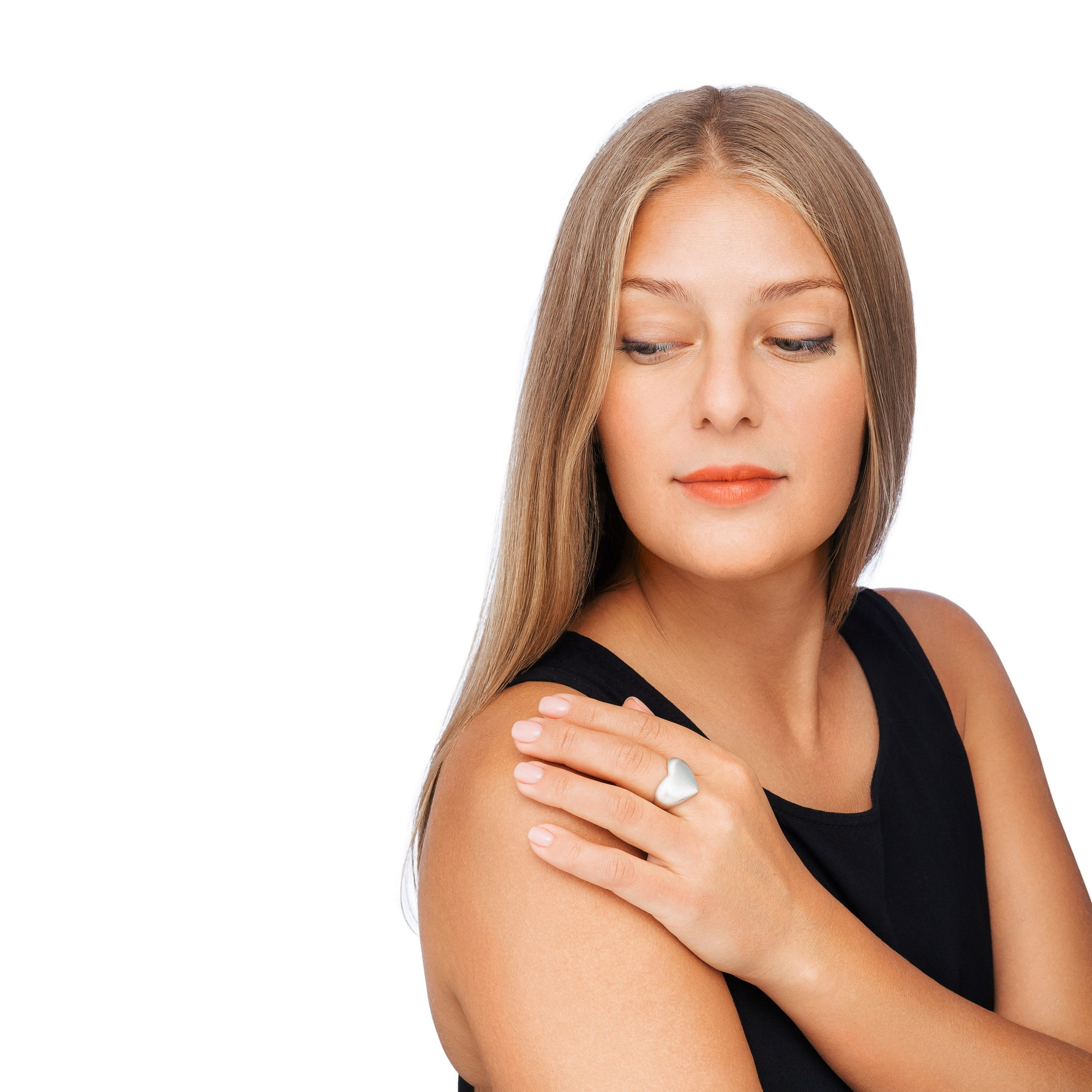 Профессиональная съёмка контента для ювелирного бренда. Профессиональный фотограф в Санкт-Петербурге. Сергей Пушкин