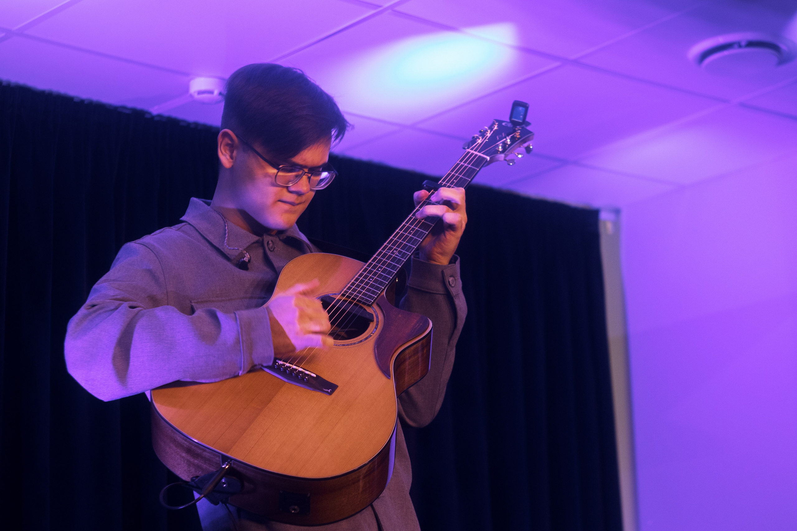 Дамир. Сольный концерт. Design Muginov