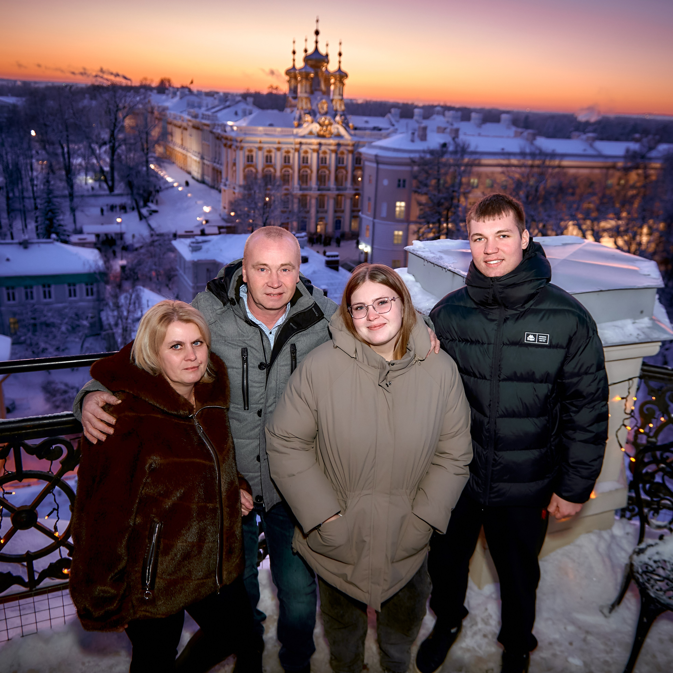Юбилей в г. Пушкин, Певческая башня. Свадебный фотограф, видеограф, рилсмейкер в Санкт-Петербурге и Москве
