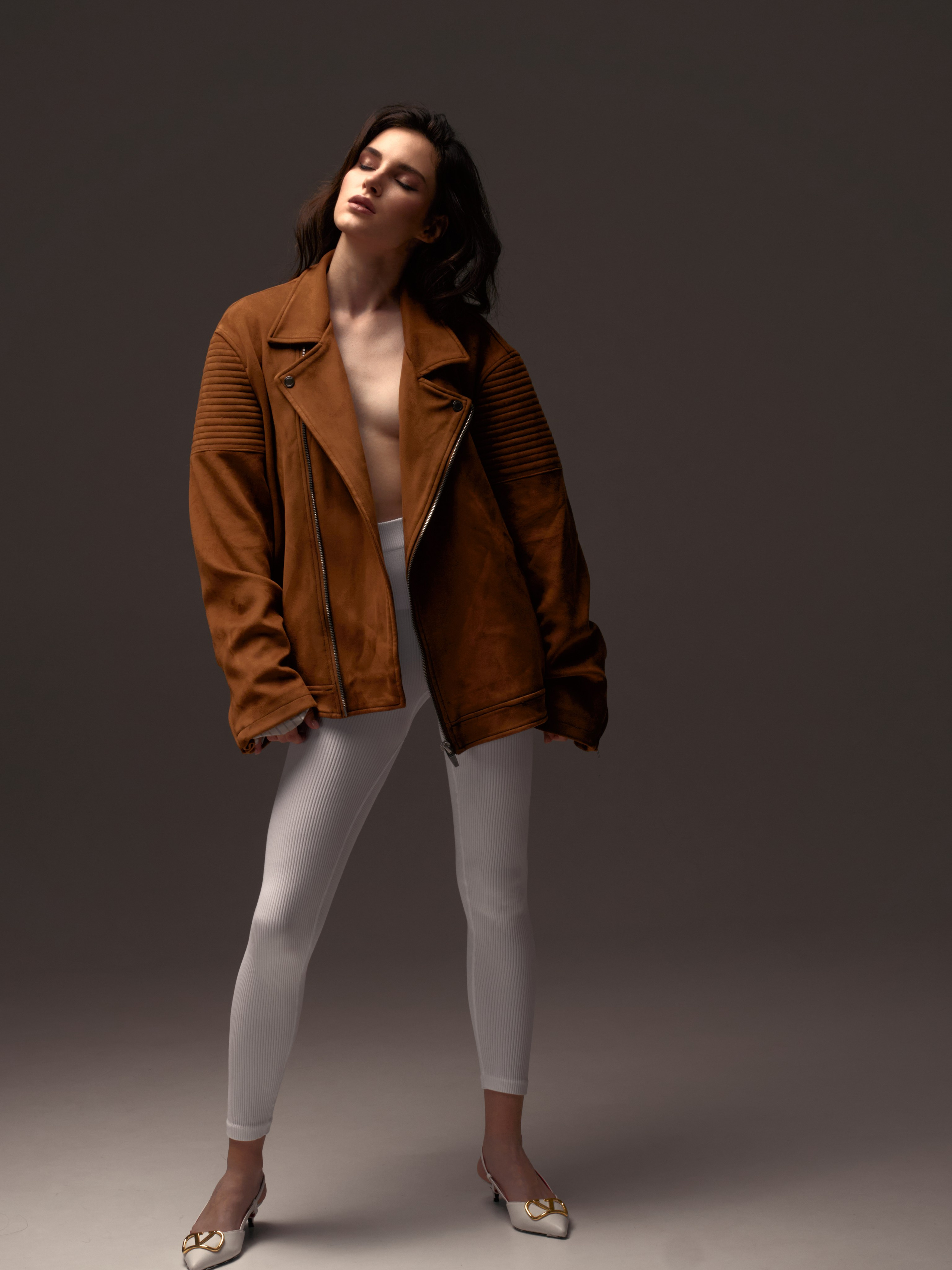 Женская фотосессия на студии в Екатеринбурге. Екатерина Ханенко — фотограф в Екатеринбурге