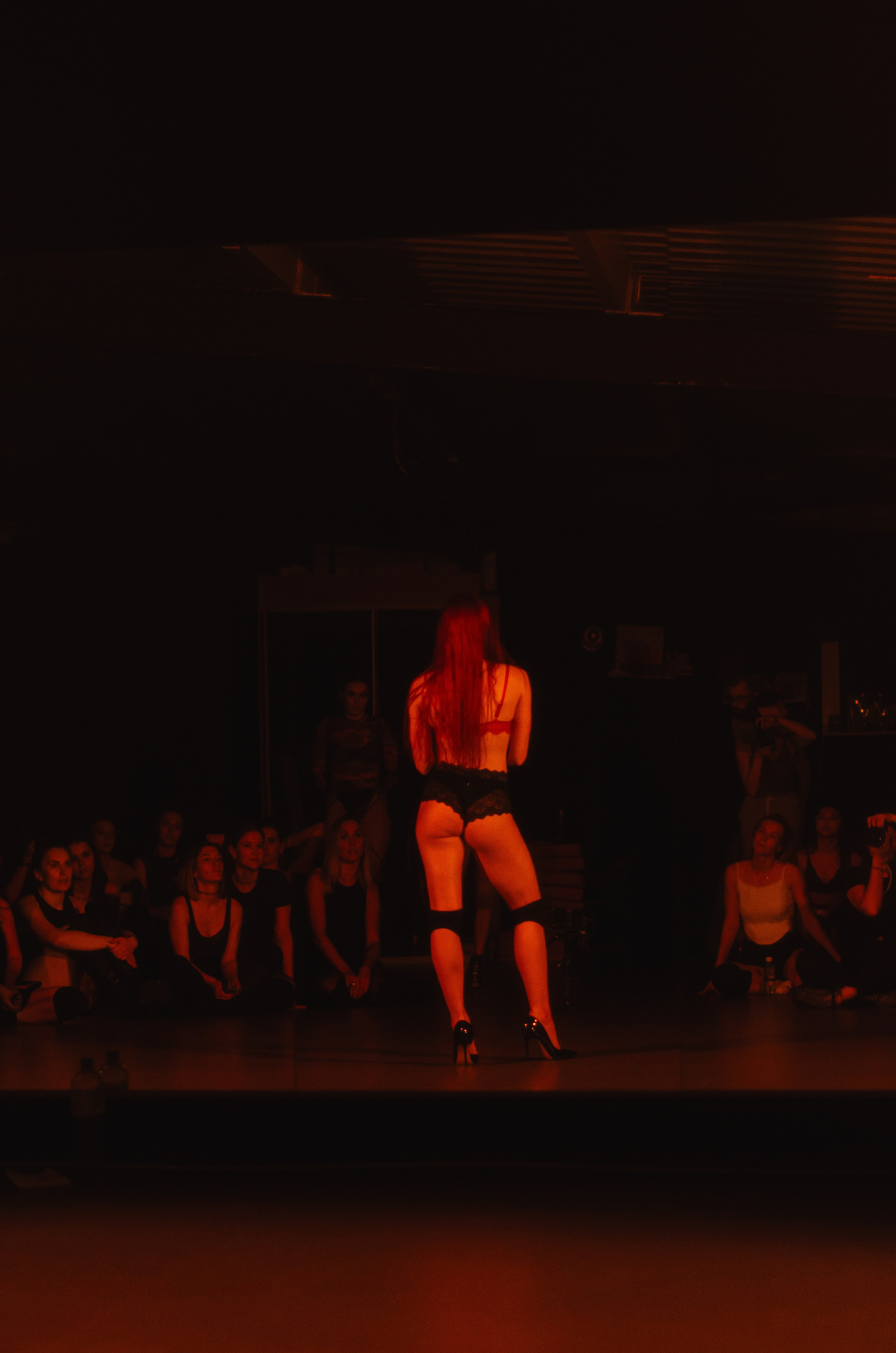 Мастер-классы по High Heels/Girly hip-hop от Оксаны ATTA. Денисова Аля — фотограф для парных съемок и индивидуальных историй в Барнауле