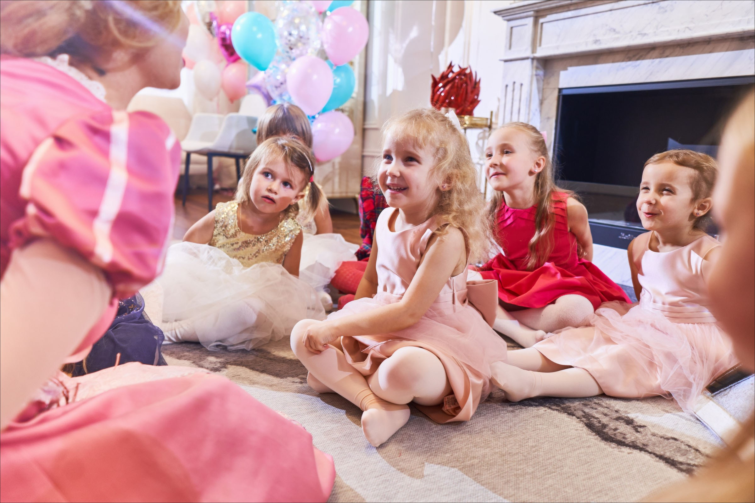 Маленький праздник для сестер;). Фотограф в Москве Нафиков Руслан. Репортажная съемка, Портрет