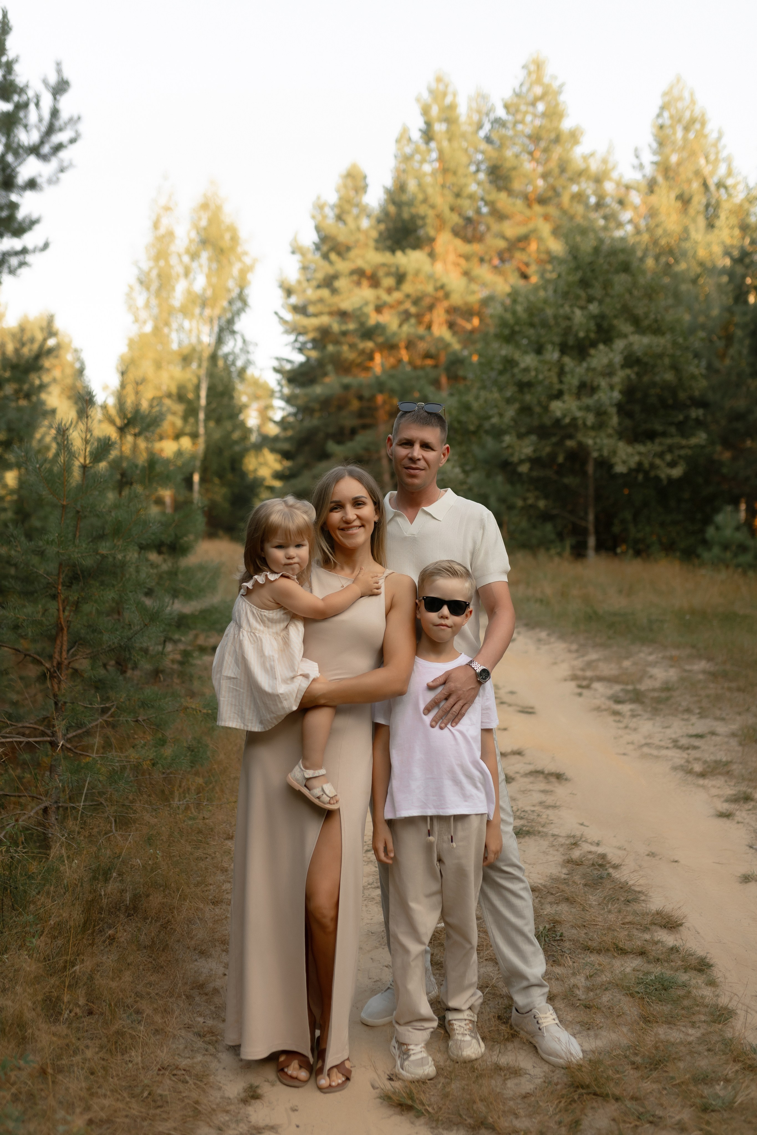 Алексей, Мария, Ваня и Варя. Фотограф Татьяна Семенова