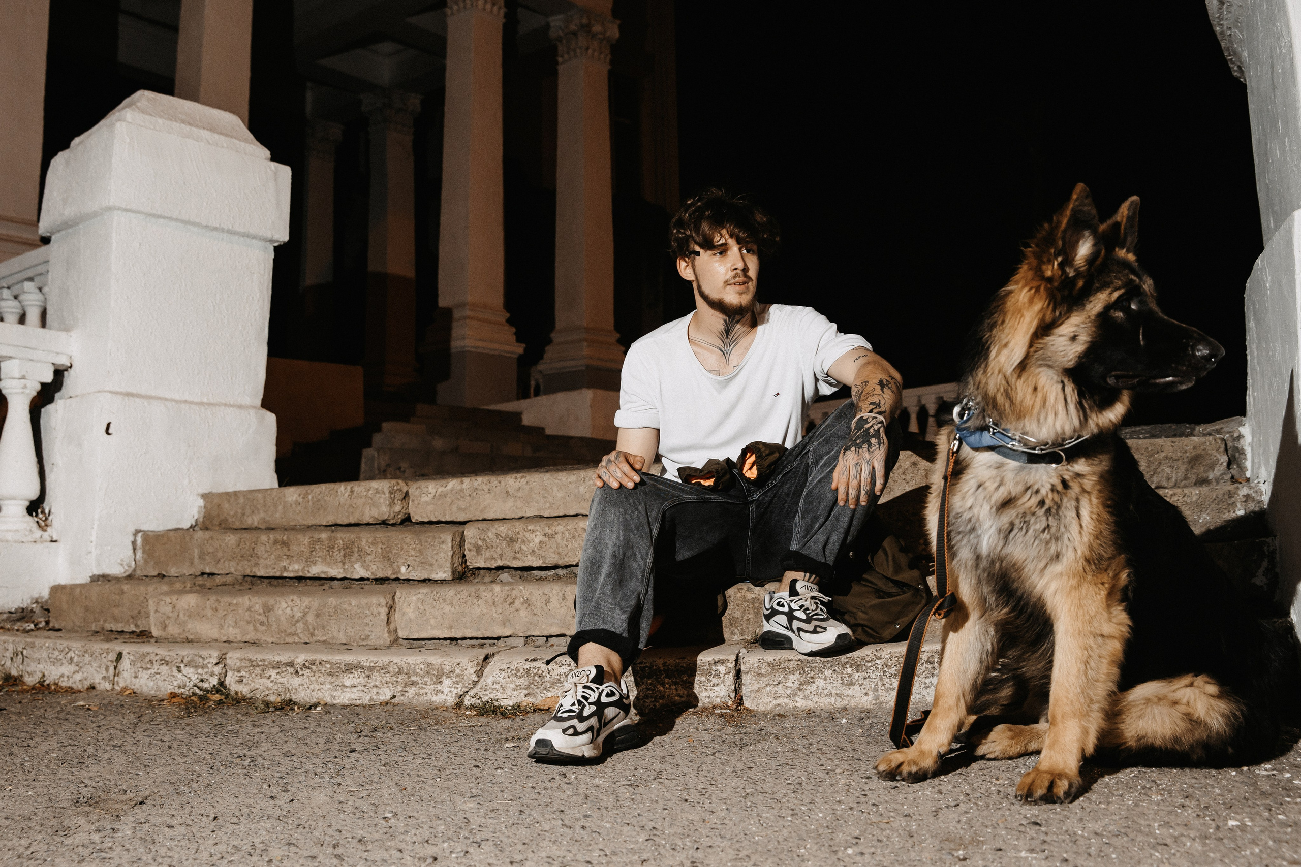 Никита и его верный друг Грэй. Omar Shapiev