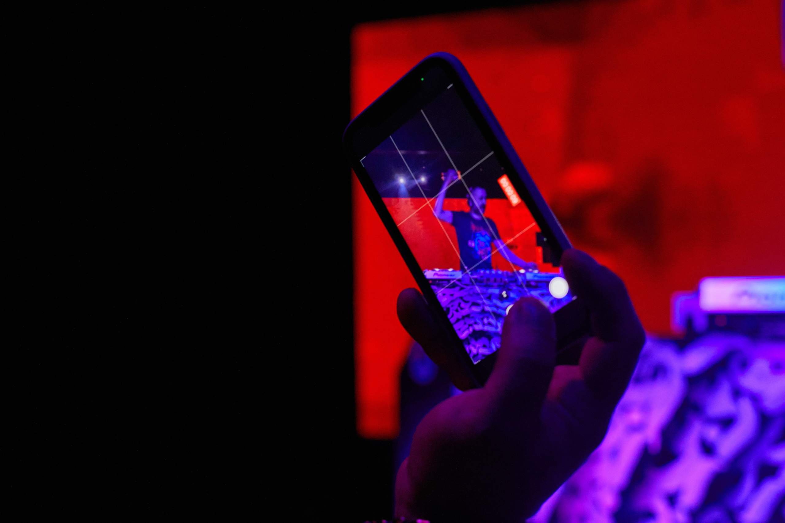 «Тяжелые четверги» 19/10/23. Свадебный и креативный фотограф в ЮФО и МСК