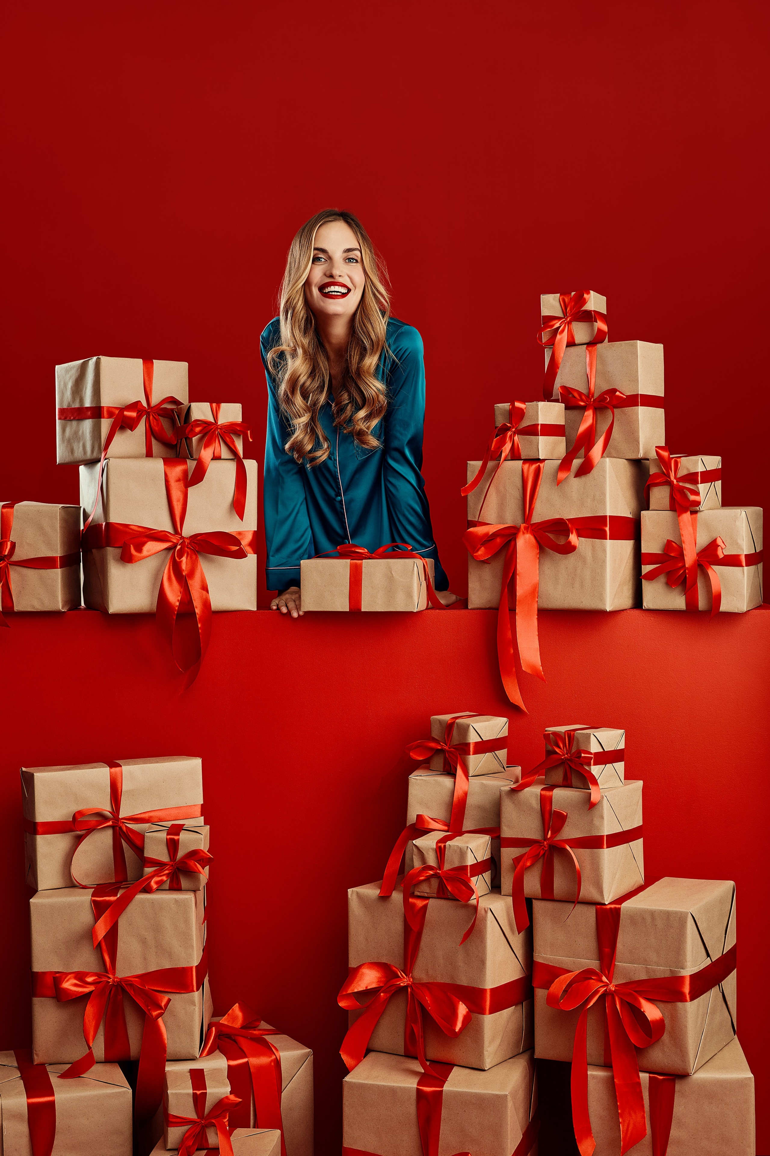 CozyHome Winter 2024. Ретушёр. Портретная и предметная съёмка. Москва