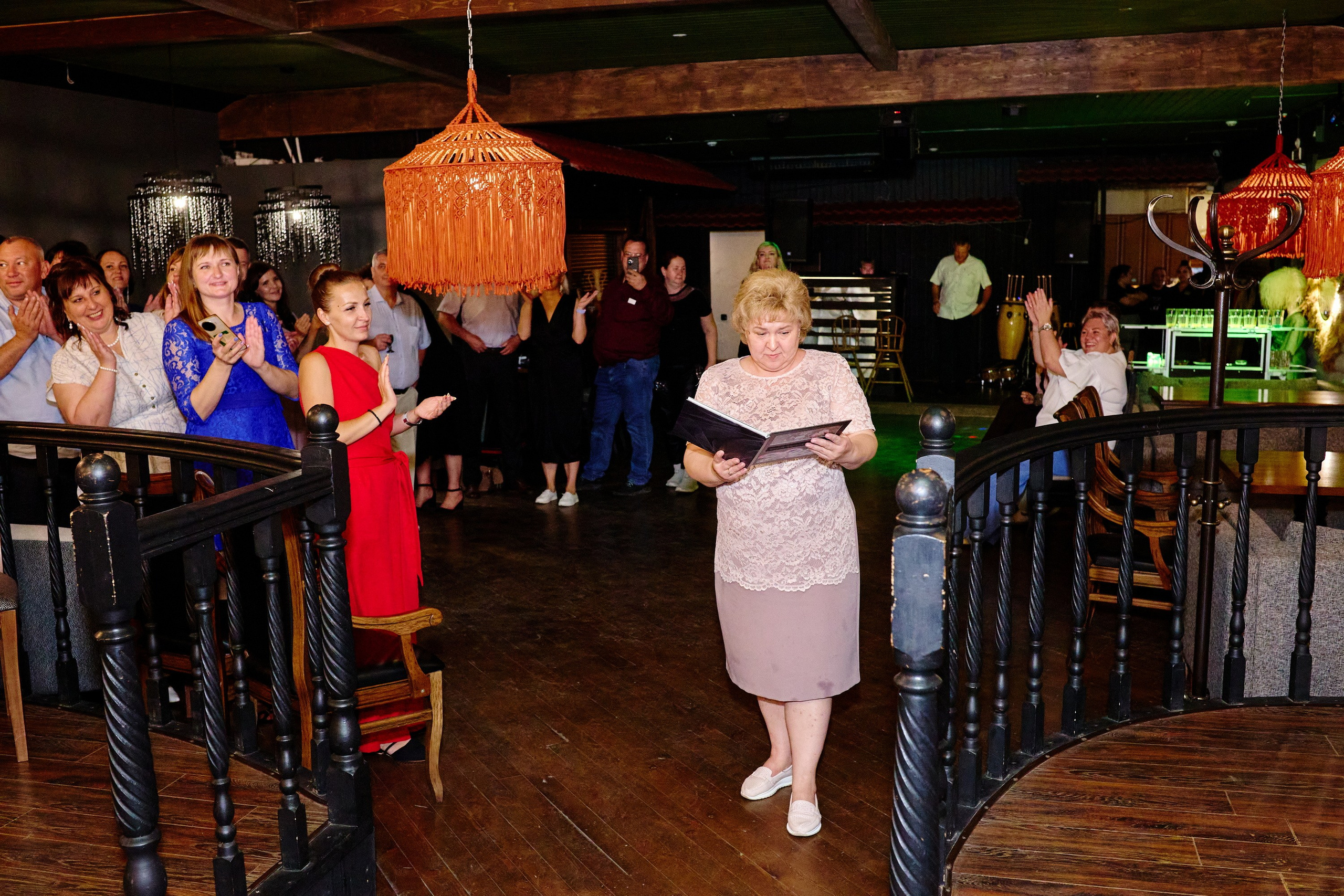 Выпускной 35 Сош. Фотограф Выпускные альбомы Таганрог Сергей Коробченко