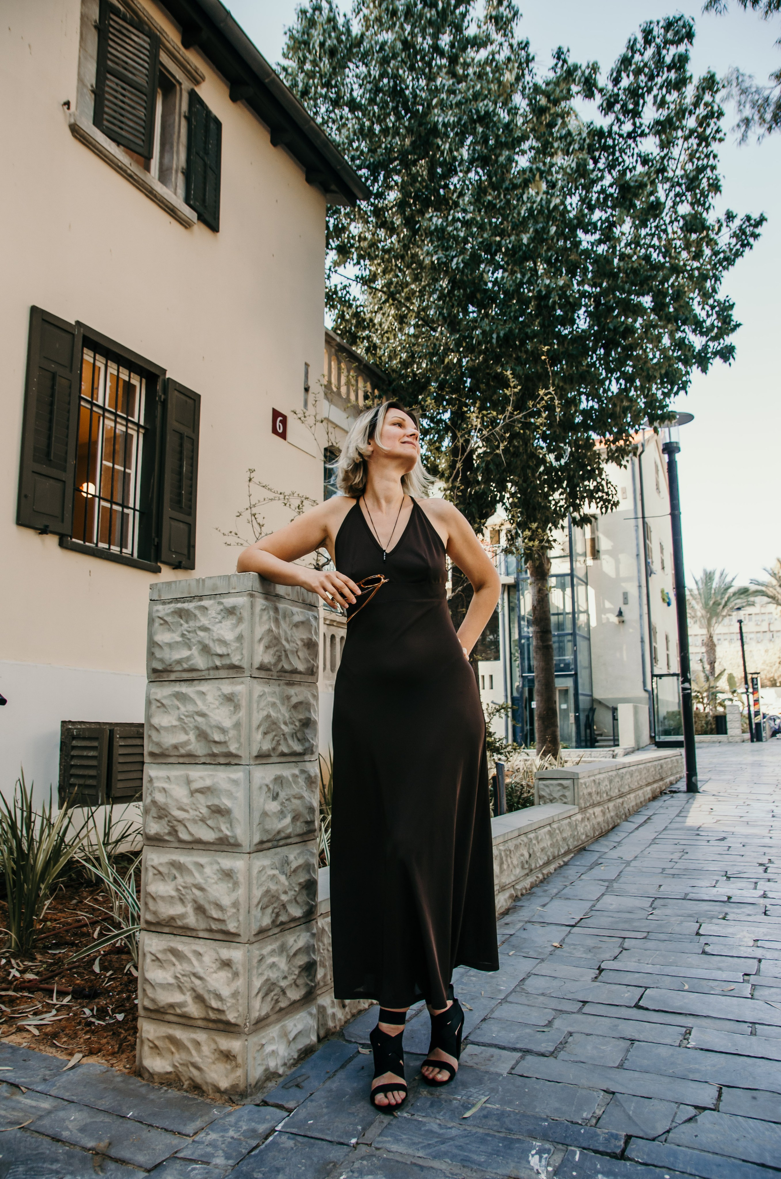 Maria. Sarona. Maria Tvilla