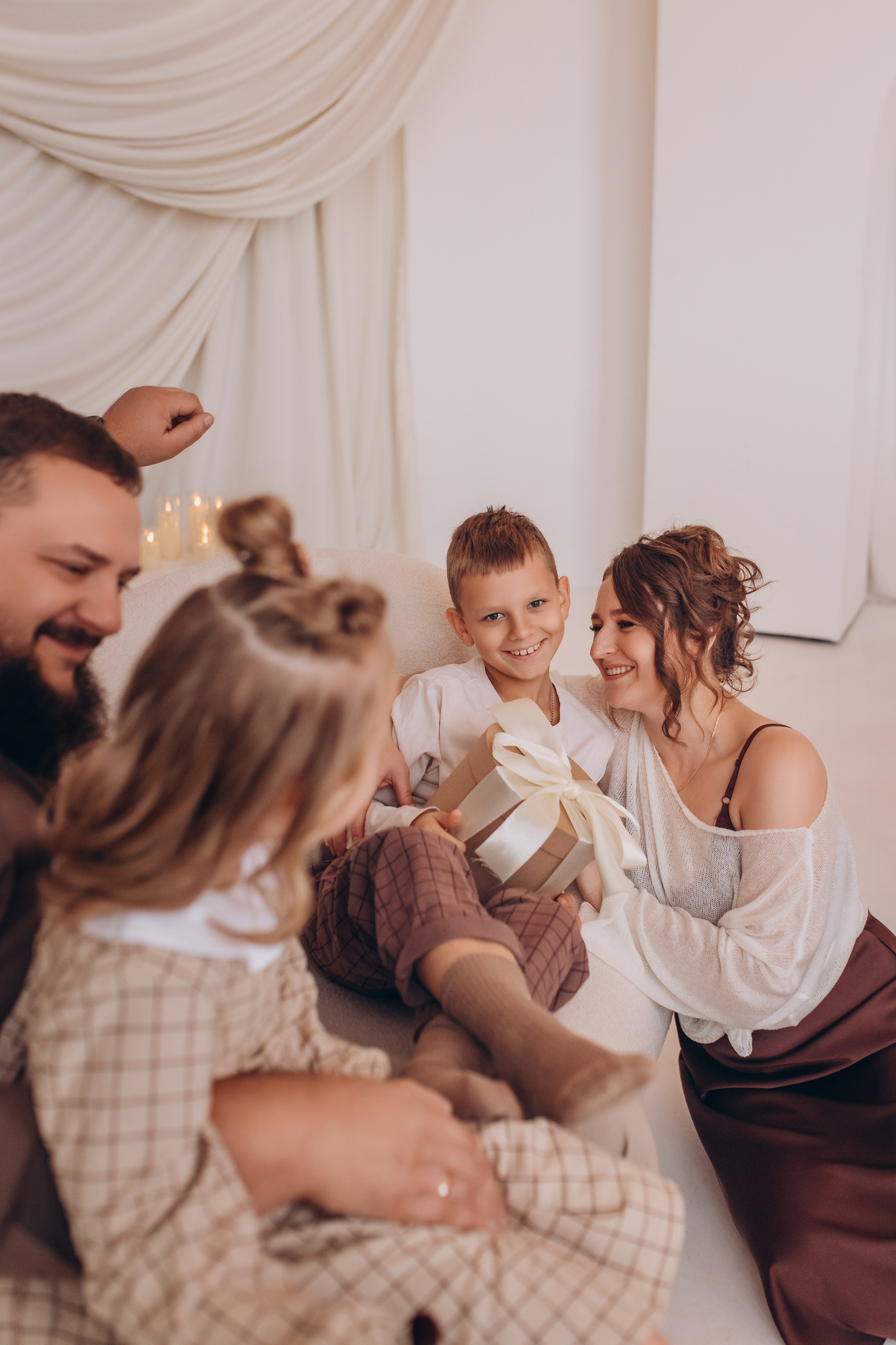 Новогодняя история для семьи Тищенко. Валентина Удалая — семейный и портретный фотограф в Брянске