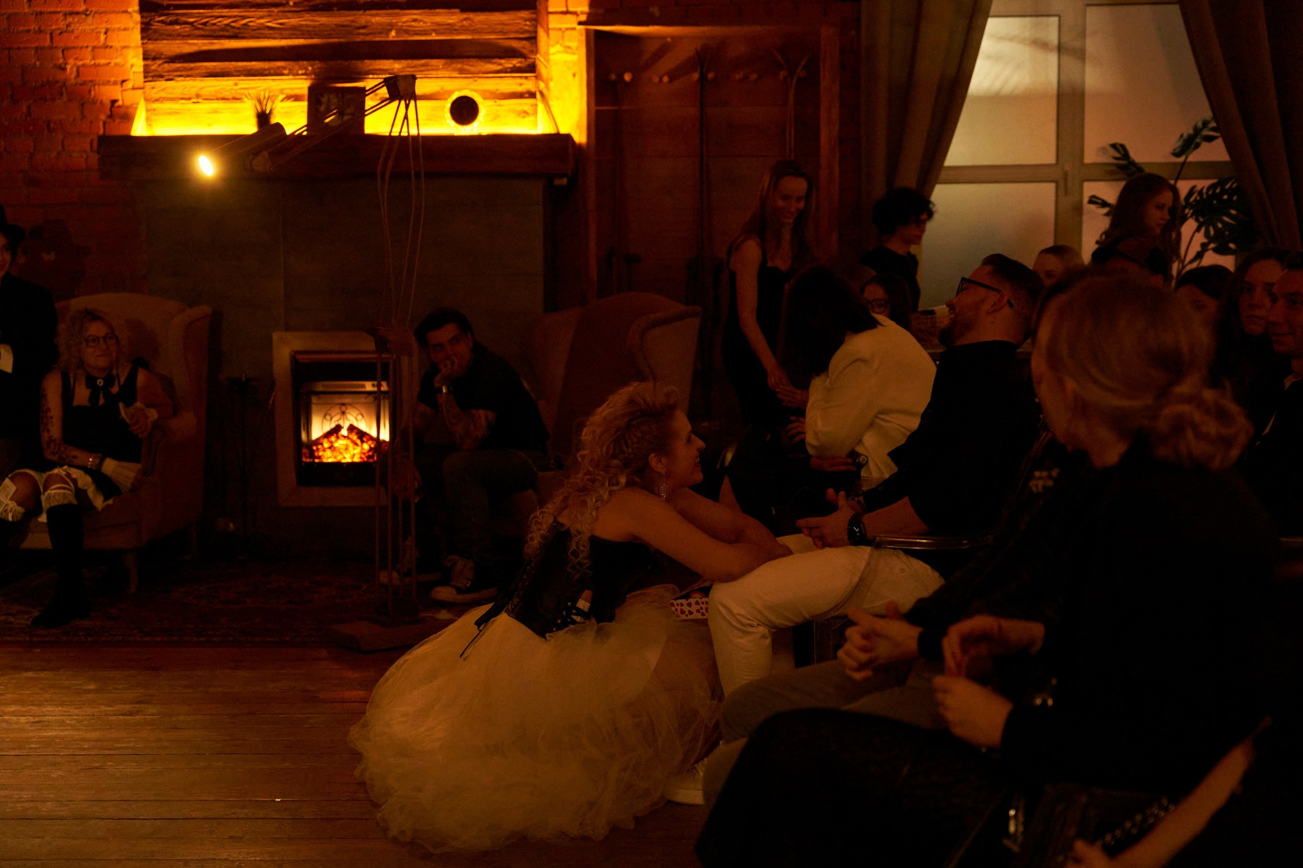 ЕСТЬ ТОЛЬКО МИГ