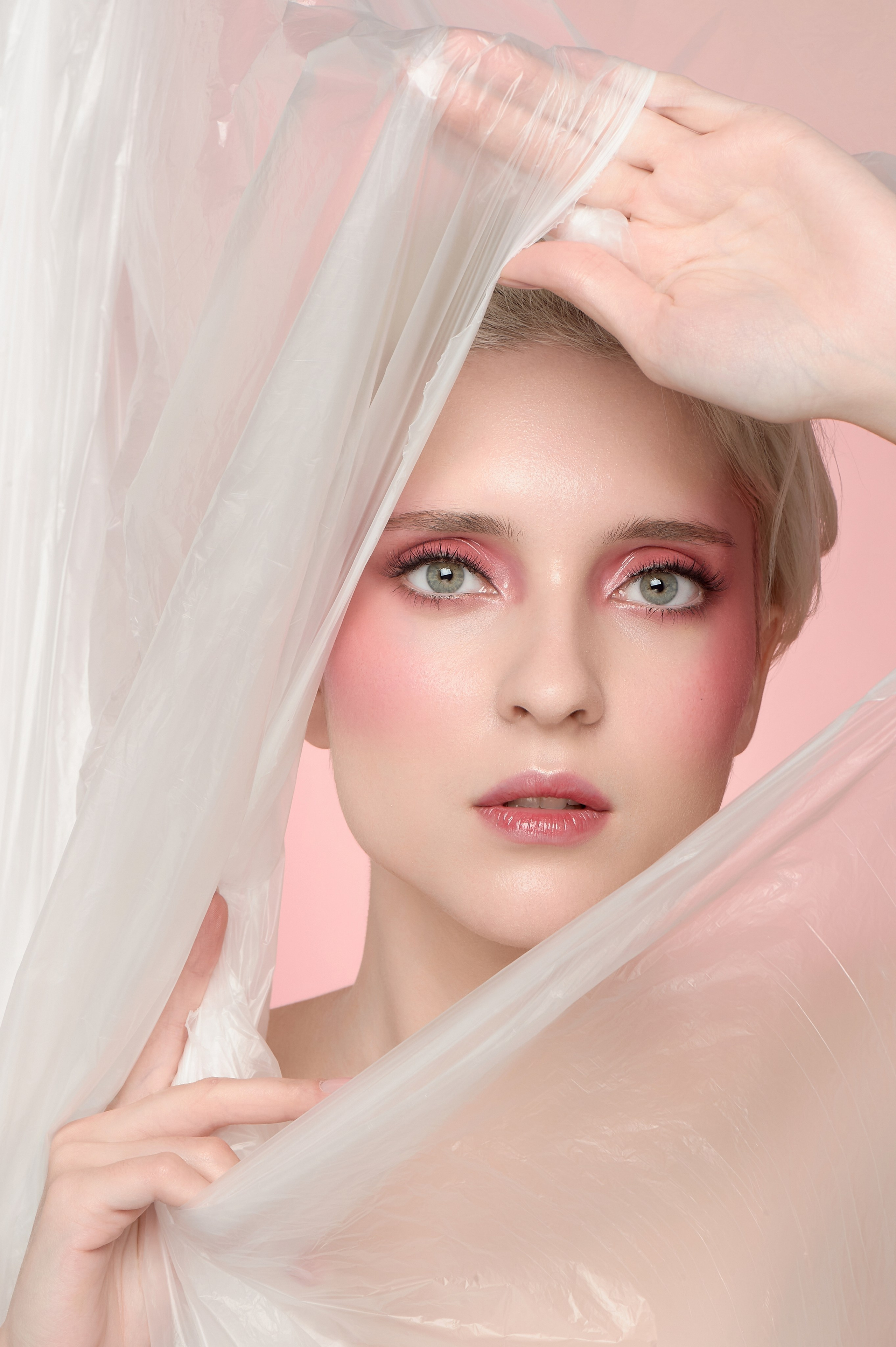 Бьюти съемка на розовом фоне. Фотограф, психолог в Москве, Жуковском, Раменском Галина Майлер