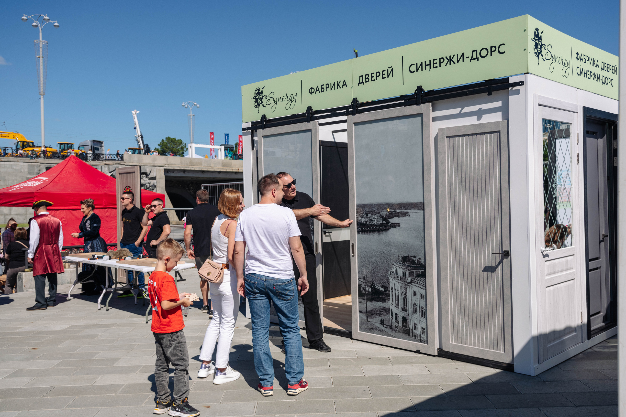 Фоторепортаж с Дня Строителя для Синержи-Дорс. Фотостудия «Стрекоза»