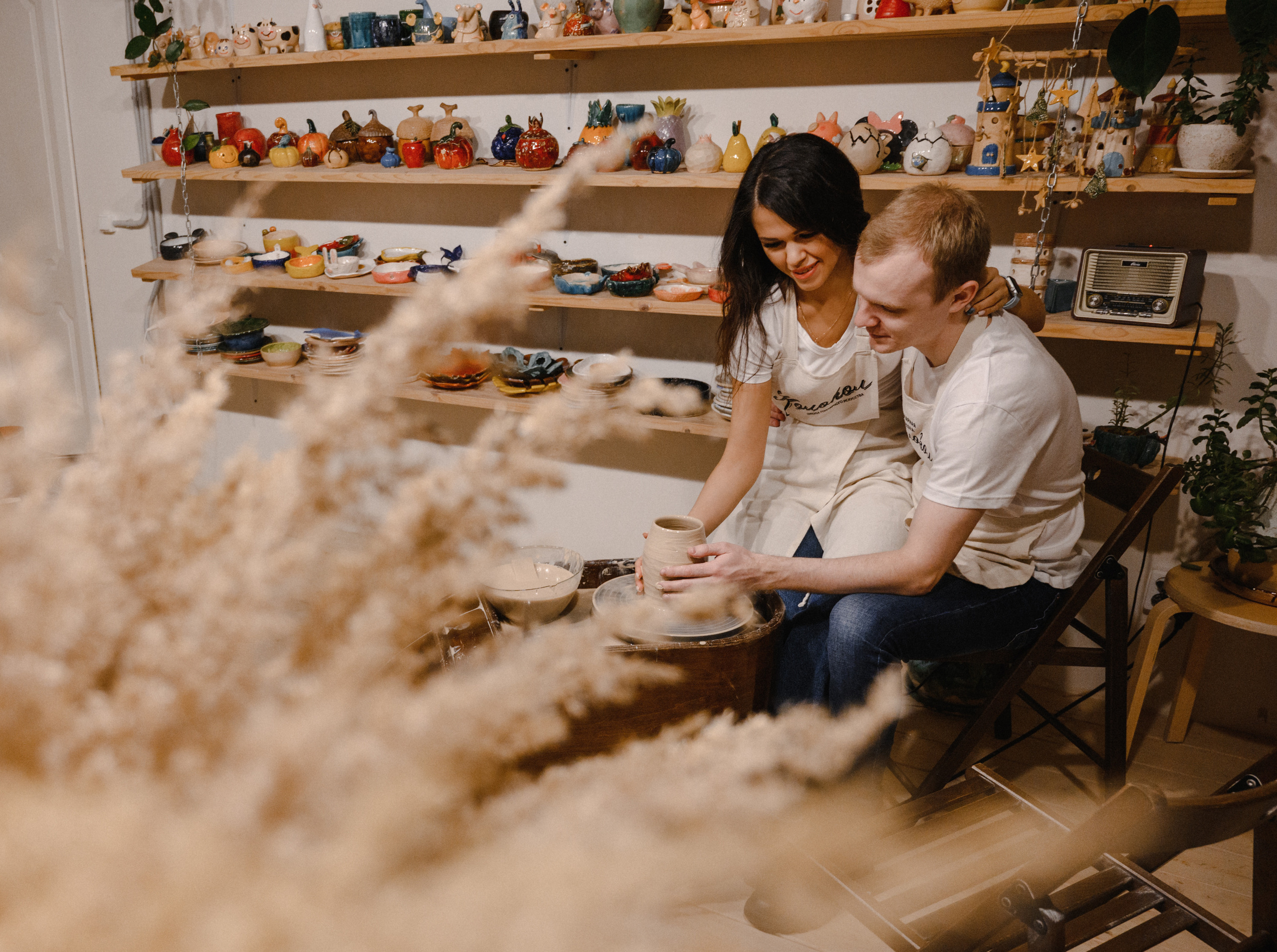 В гончарной мастерской. Свадебный фотограф Ижевск Петр Шишков