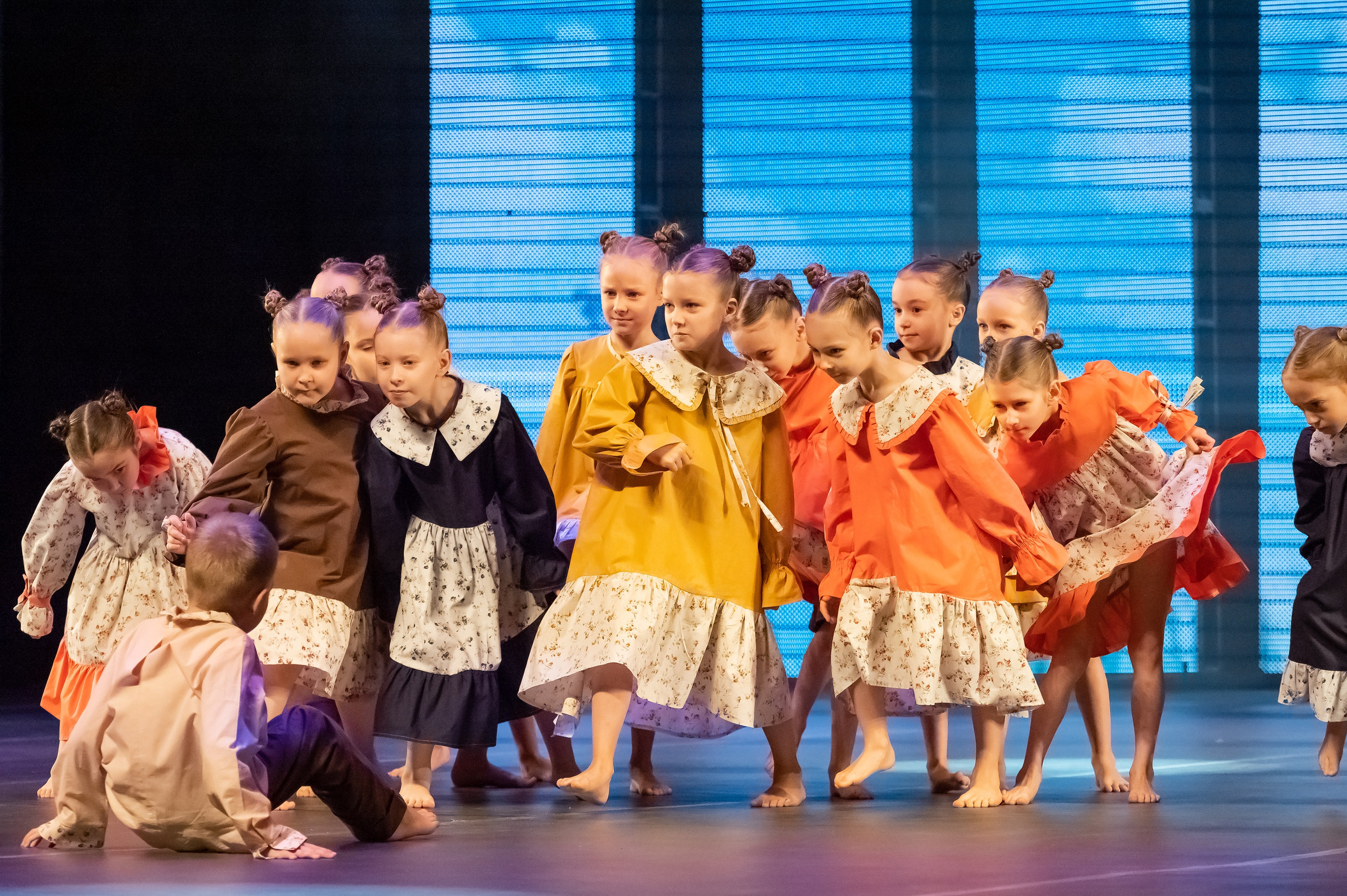 Концерт «Пространные танцы». Репортажный, семейный и детский фотограф в Пензе и Заречном Арина Ермилова. Картины барельеф на заказ