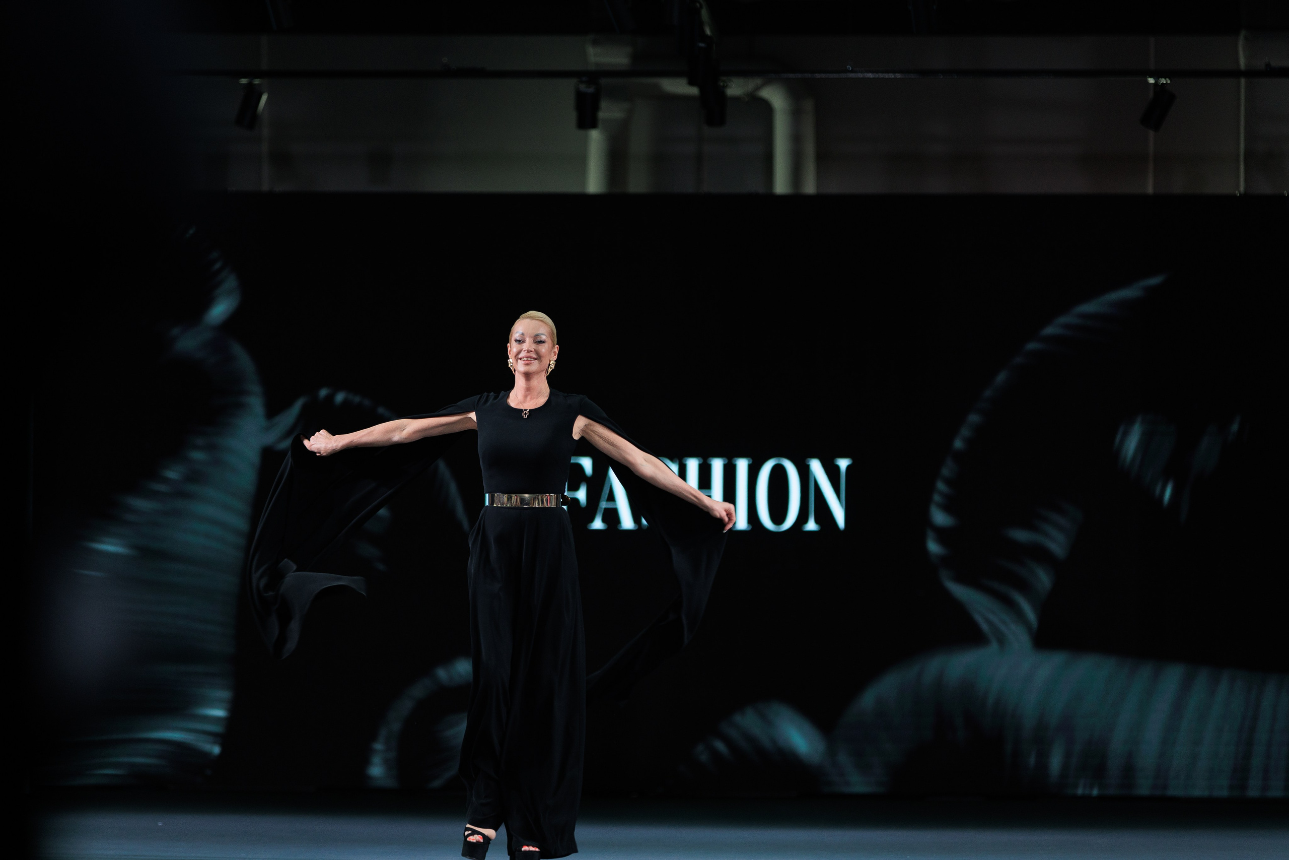 Фотограф для модного показа. Контент для бизнеса в Екатеринбурге Полдень Медиа