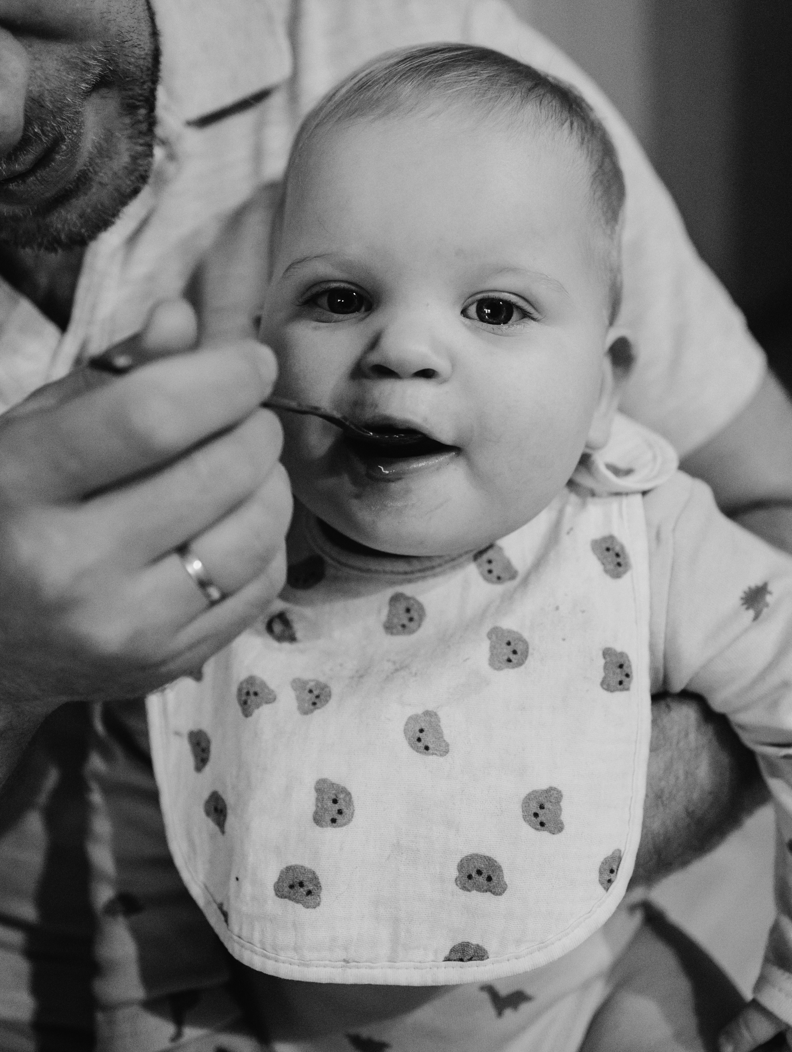 Таня успешно совмещает роль создателя эстетичных украшений, жены и мамы сыночка. Фотограф беременности и новорождённых в Набережных Челнах