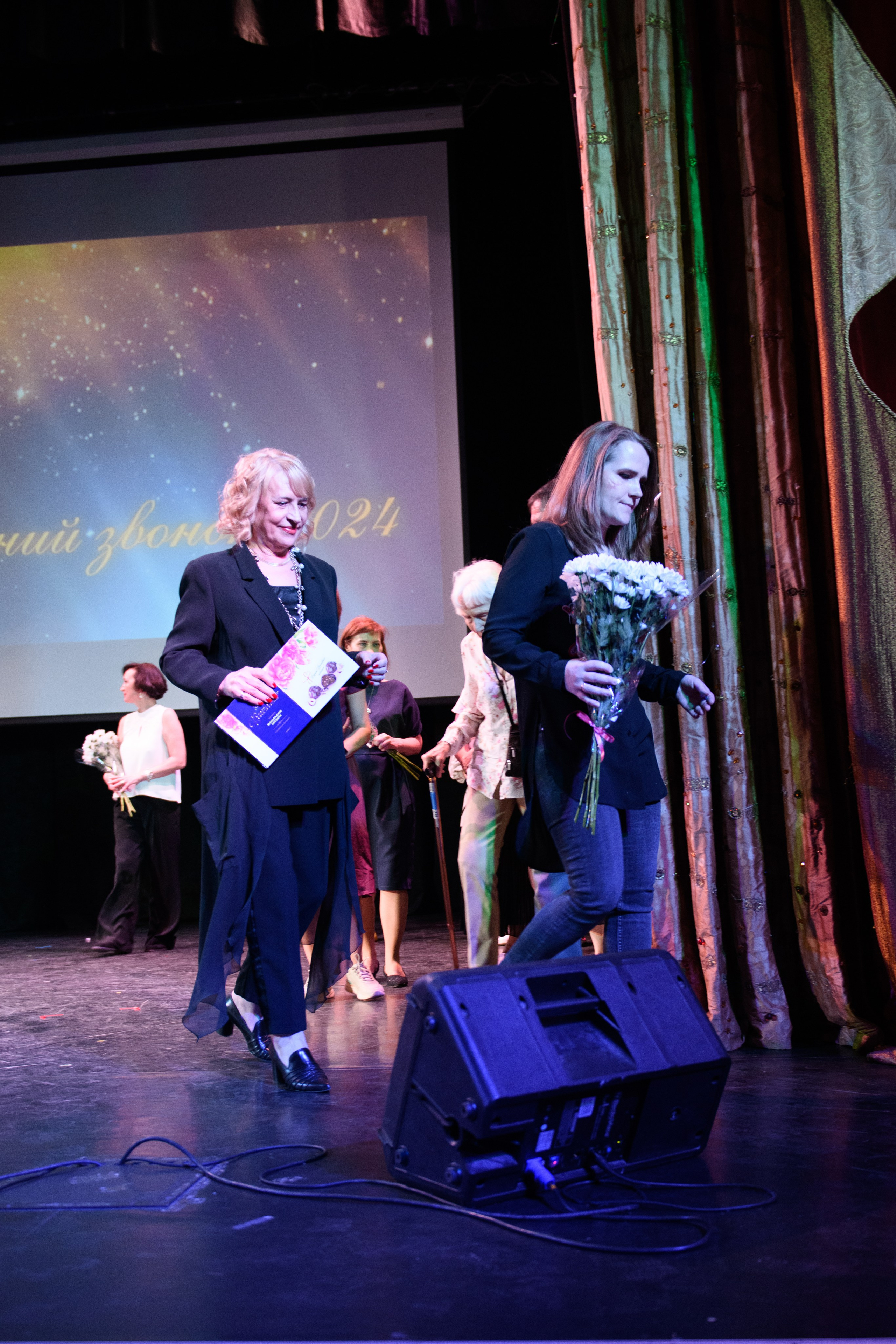 Фотосъёмка торжественного вечера выпускников. Организация и проведение фотосъемок в Санкт-Петербурге. Фотограф Смирягин Илья