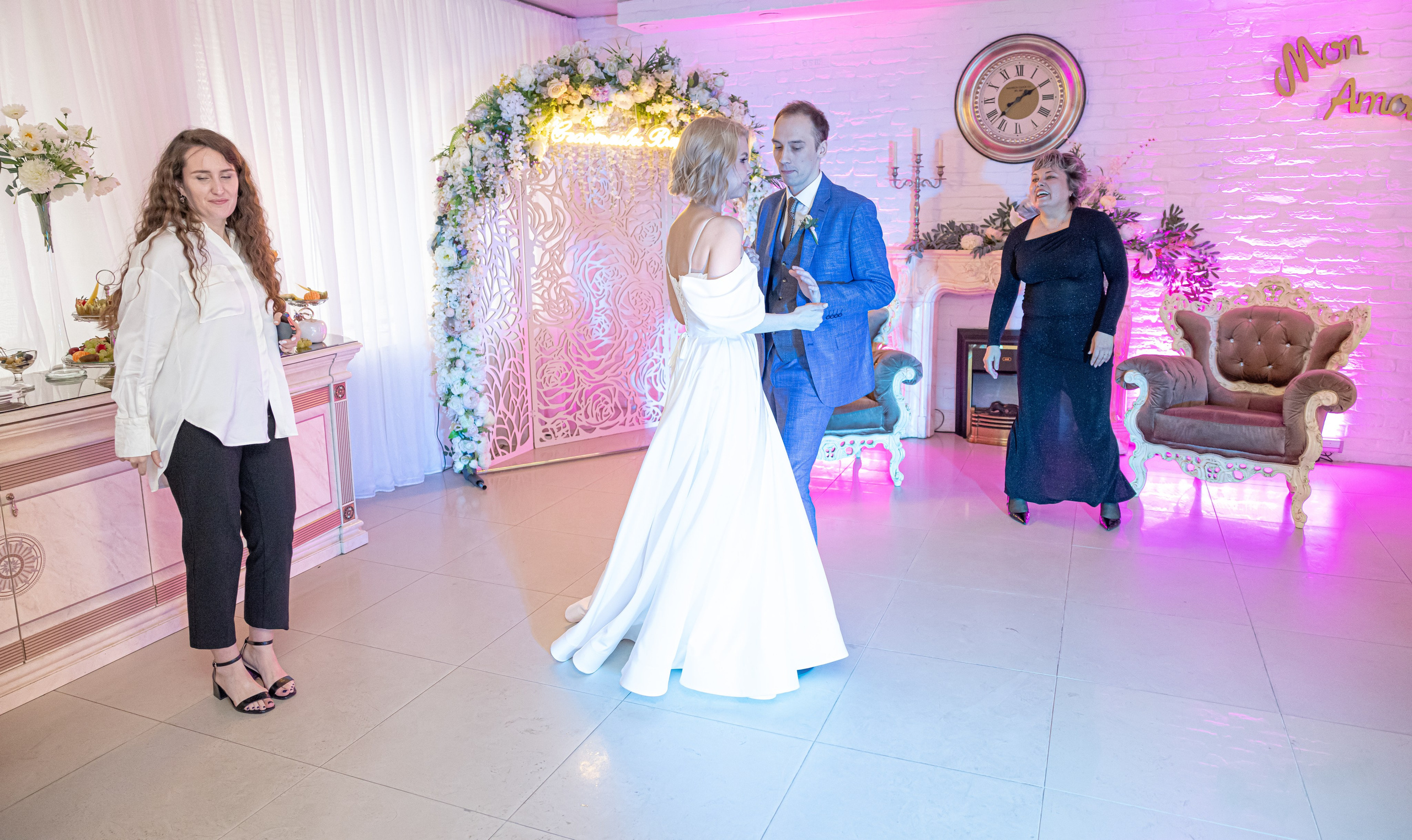 Александр и Диана. Свадебный фотограф Иван Петров