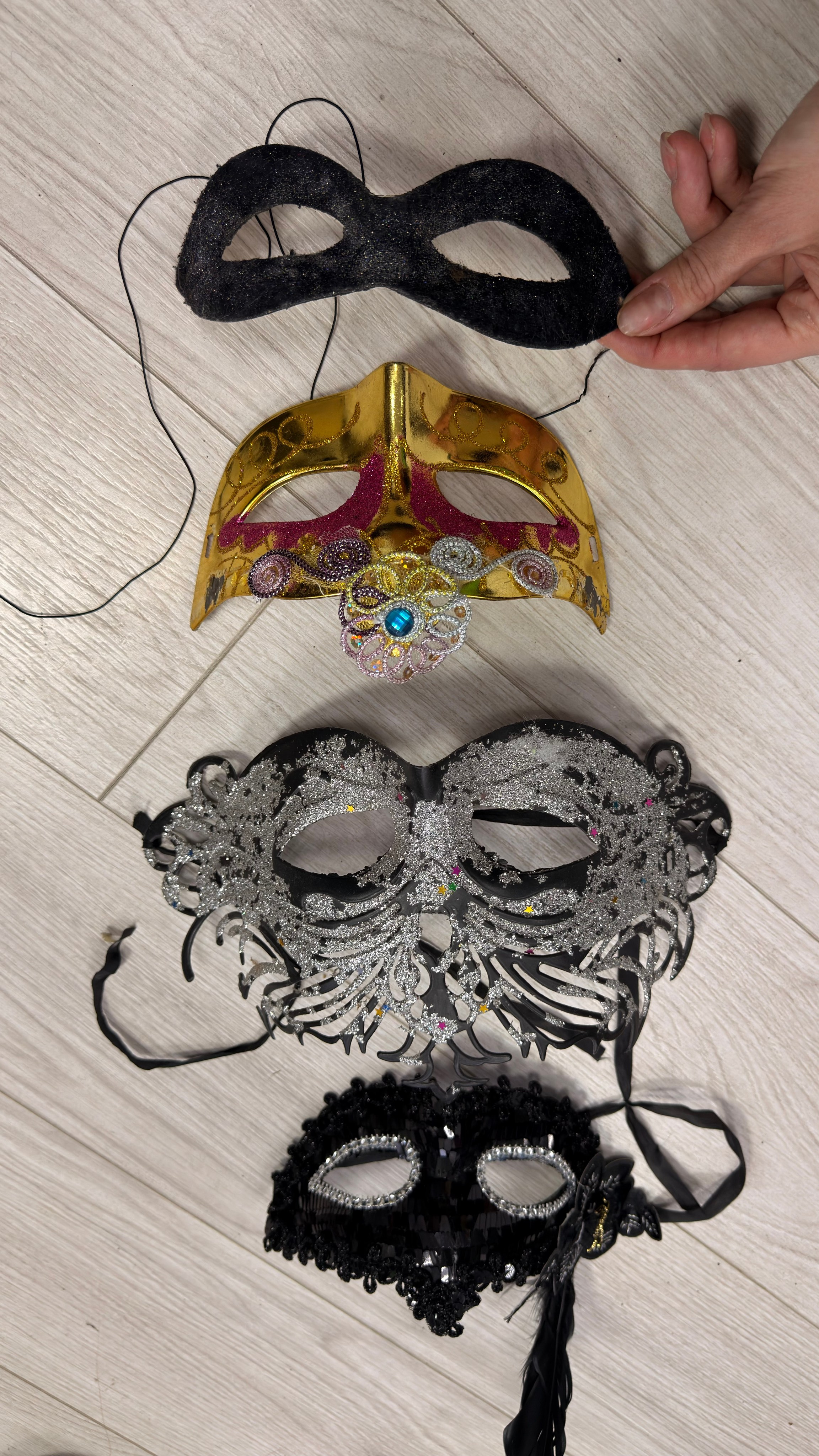 Маски в аренду. Аренда костюмов, платьев и реквизита для фотосессий на Камчатке