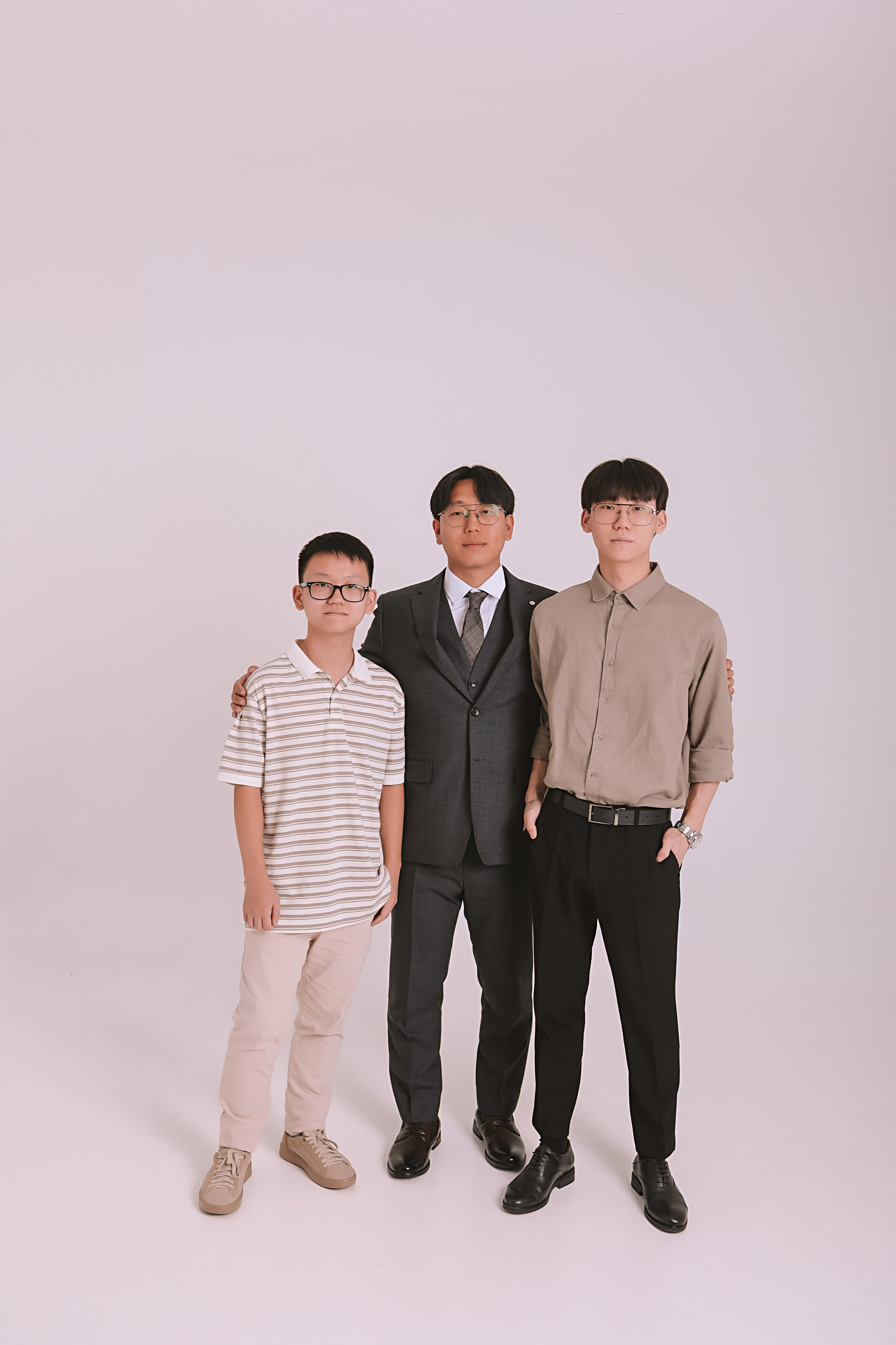 Айвазовский и парк дружбы народов. Семейный фотограф Тюмень, фотограф на роды Салмина Мария