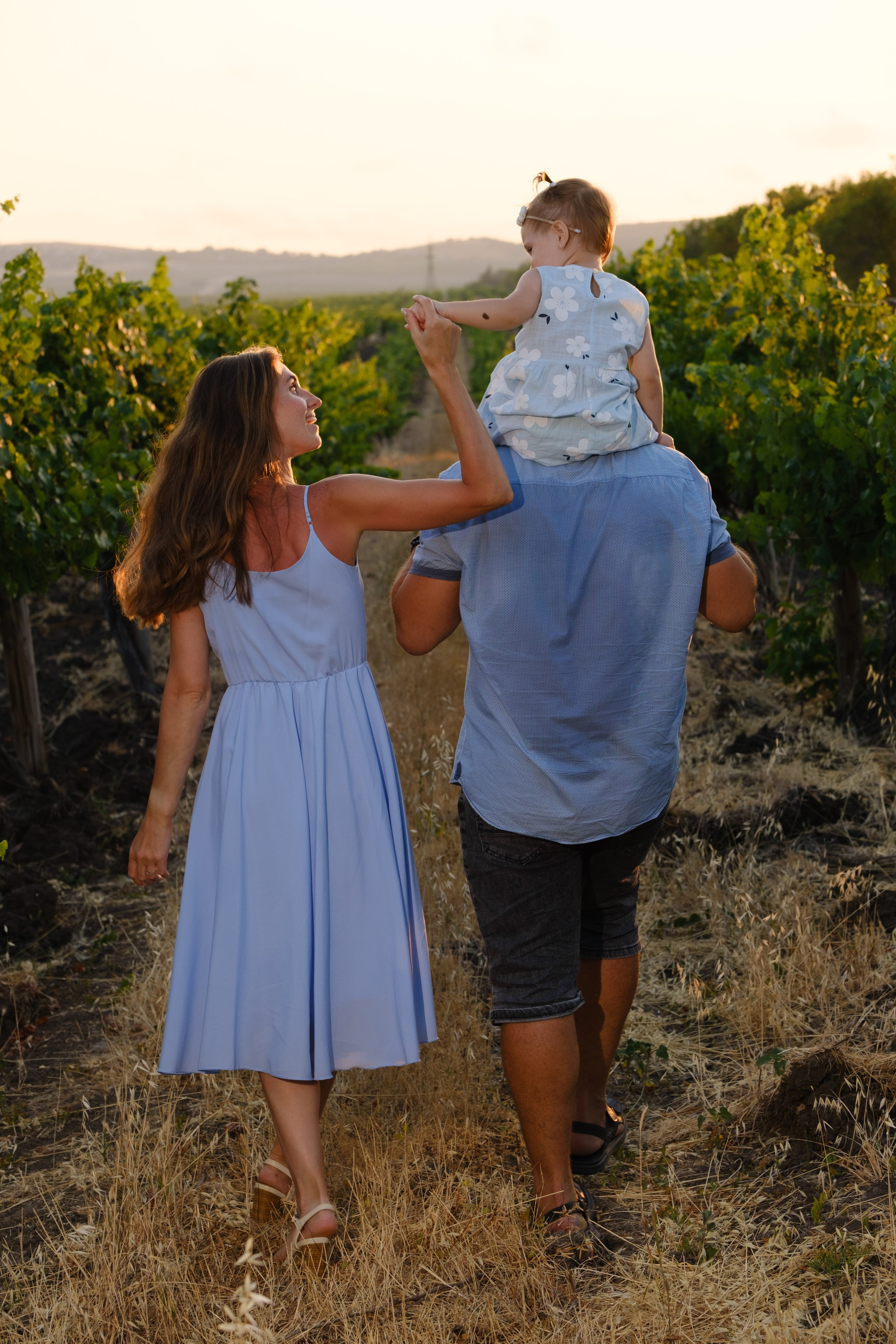 В виноградниках!. Профессиональная фотосъемка в Крыму. Натуральные эмоции и живые кадры. Забронируйте дату прямо сейчас!