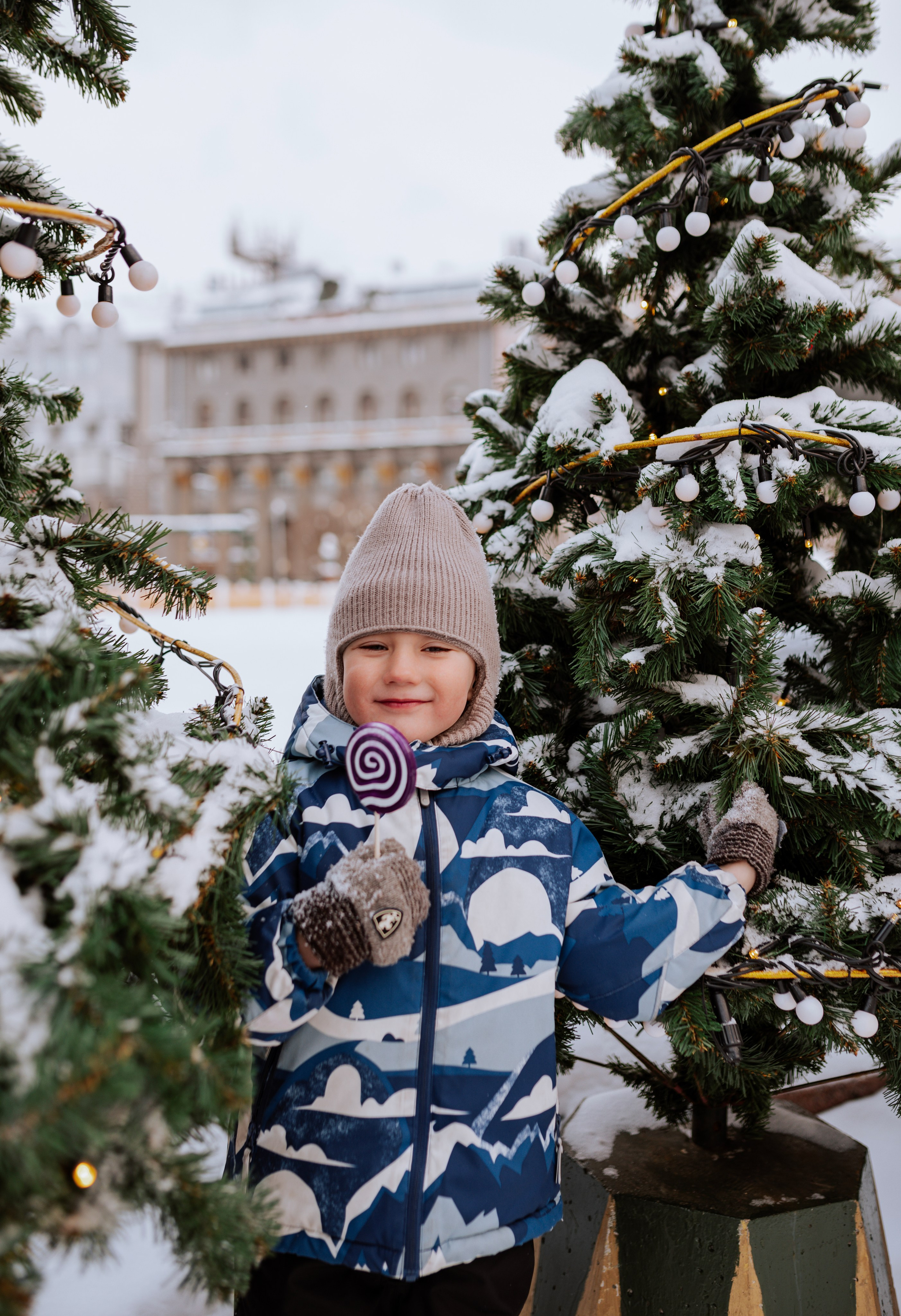 Семейная, Манежная площадь