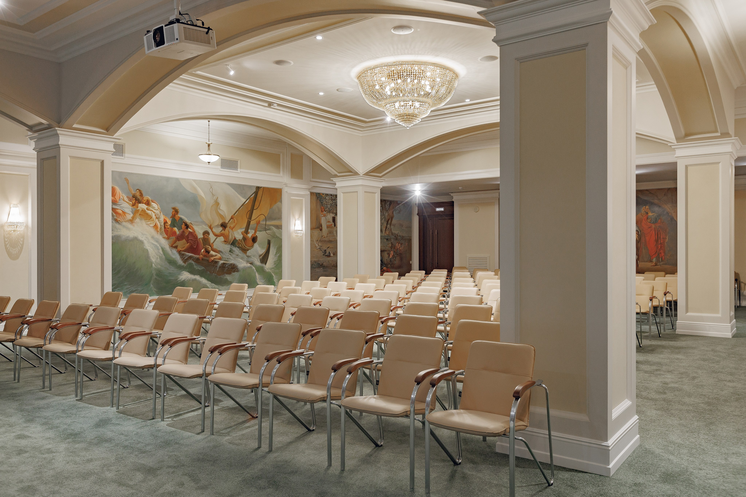 Интерьер Кафедральный собор Рождества Христова