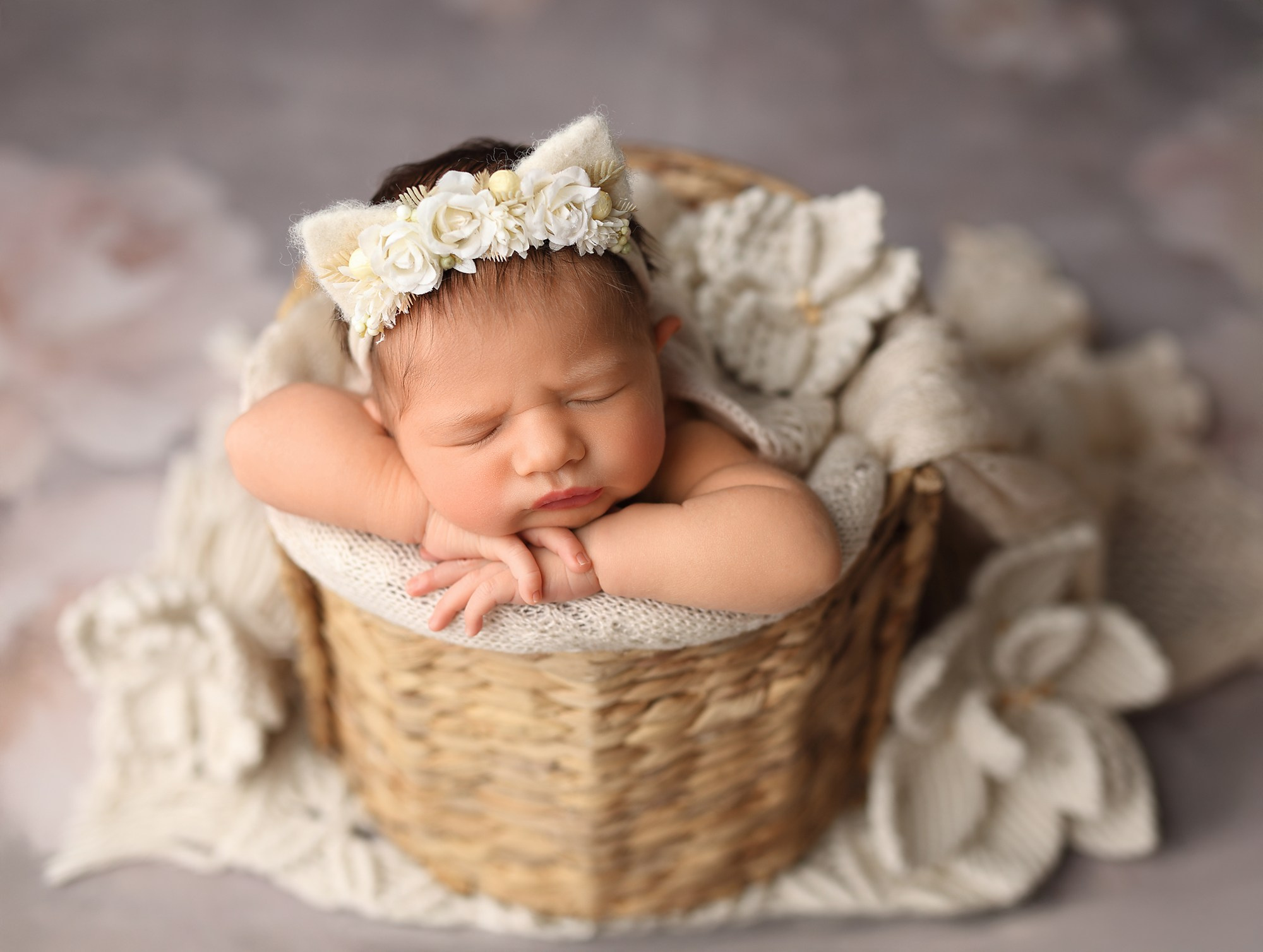 Newborn. Фотограф новорождённых в Казани Нейля Гильмутдинова ньюборн