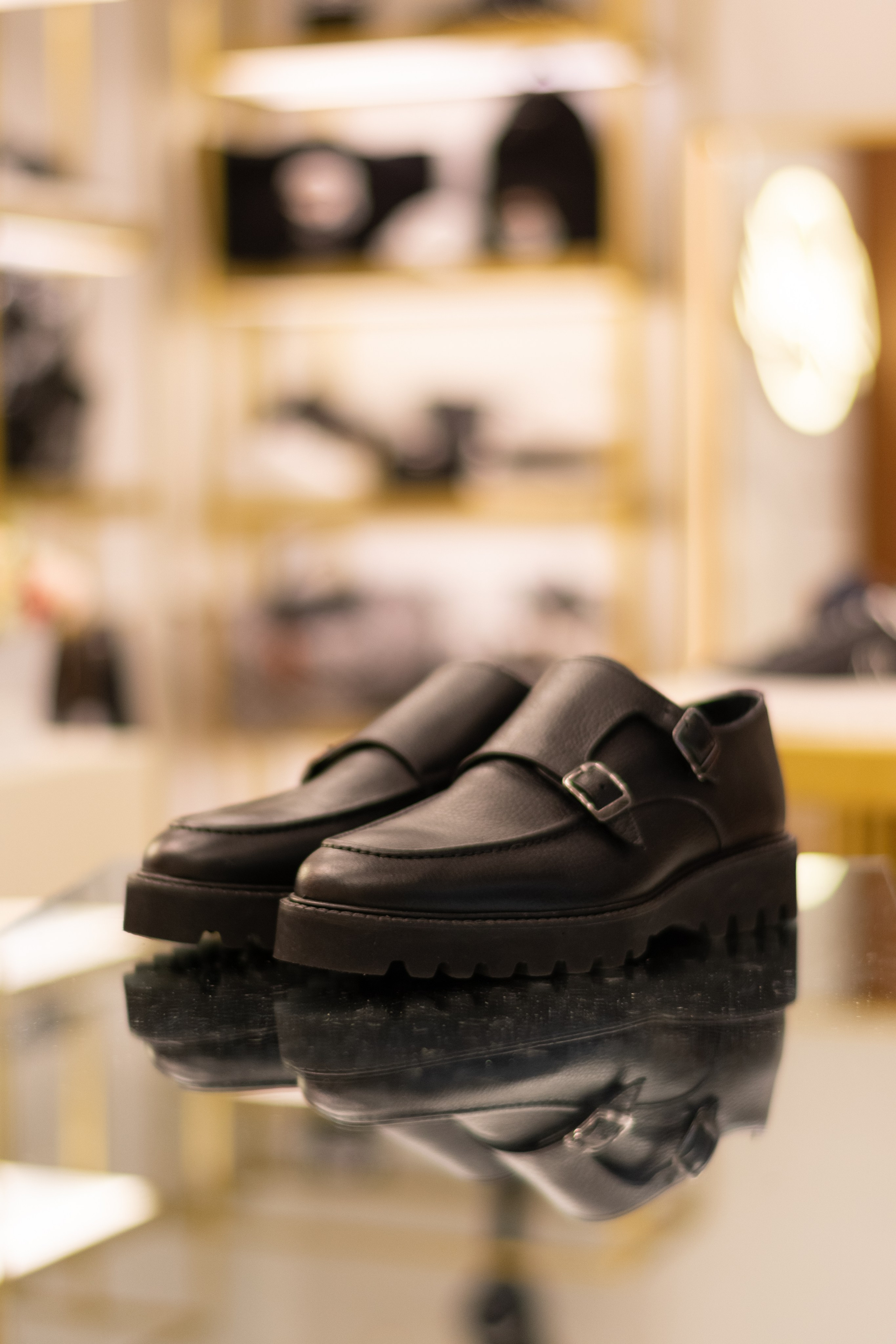 Для организаций. Предметная фотосессия для обувного магазина Capsula. Фотограф/видеограф Богдан Голованов