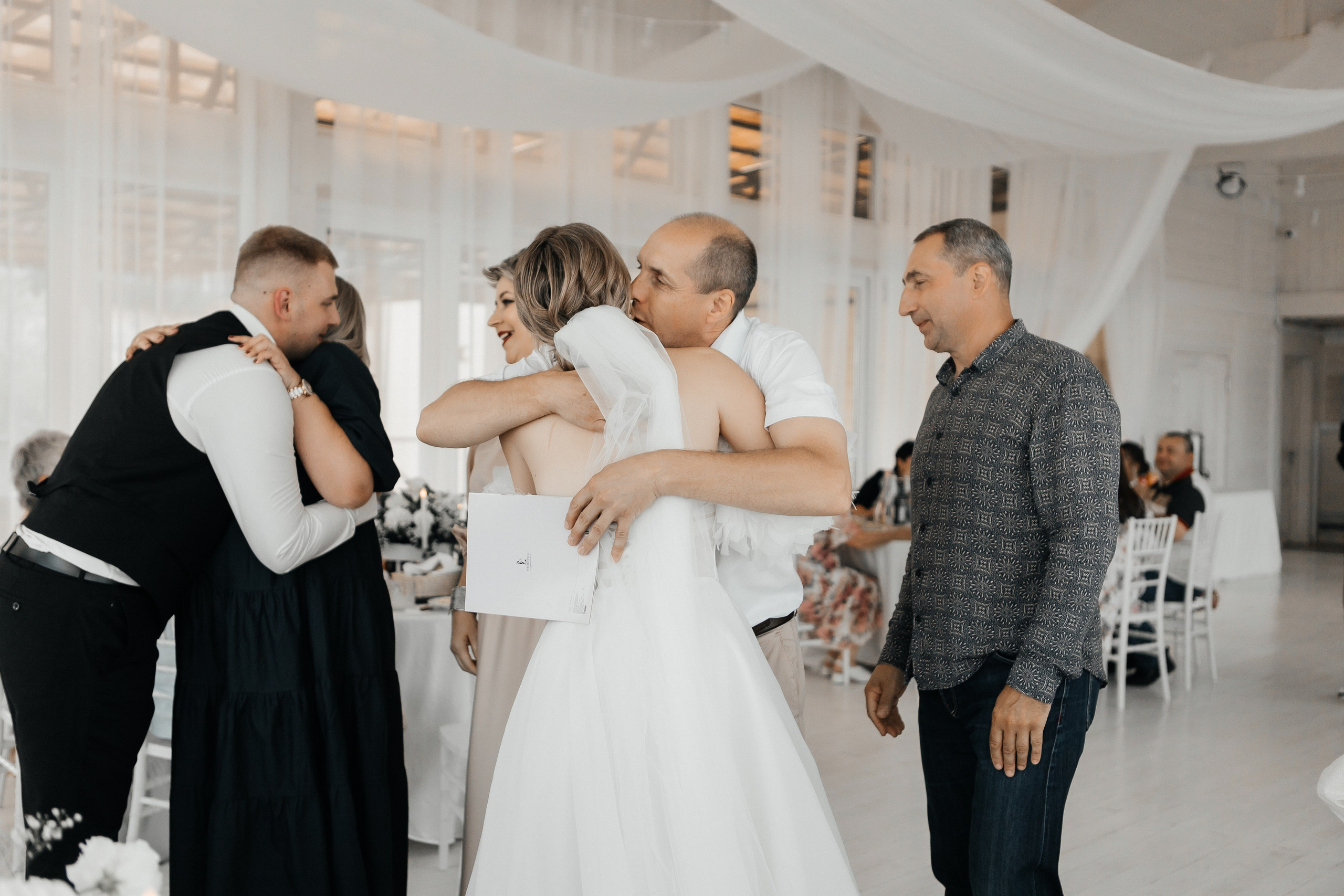 Взгляды полные счастья. Свадебный фотограф в Туле, Москве. Ангелина Зеленина