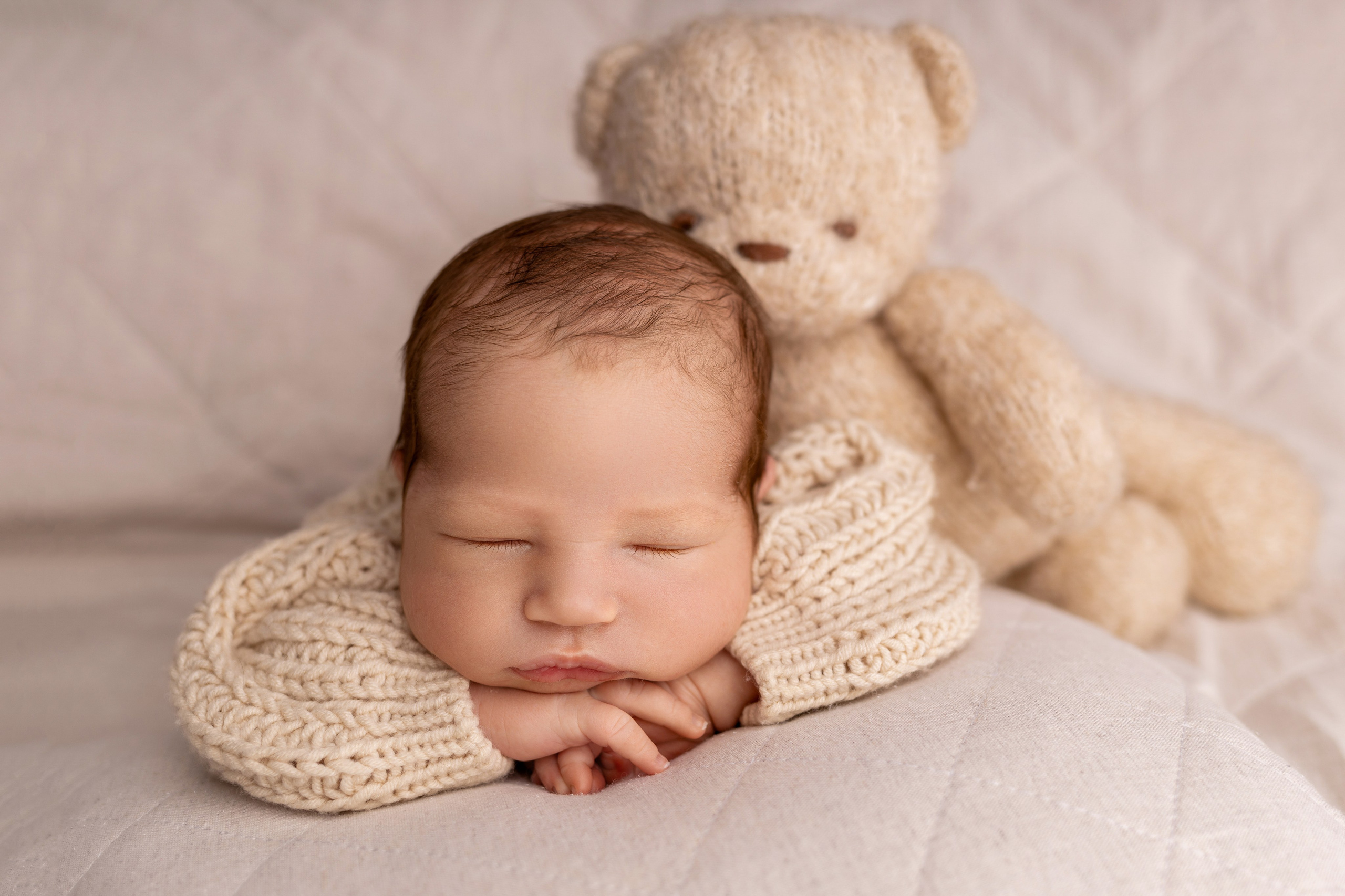 Newborn съемка в стиле Лайф. Фотограф новорожденных малышей в Омске и Омской области Эльвира Камаева