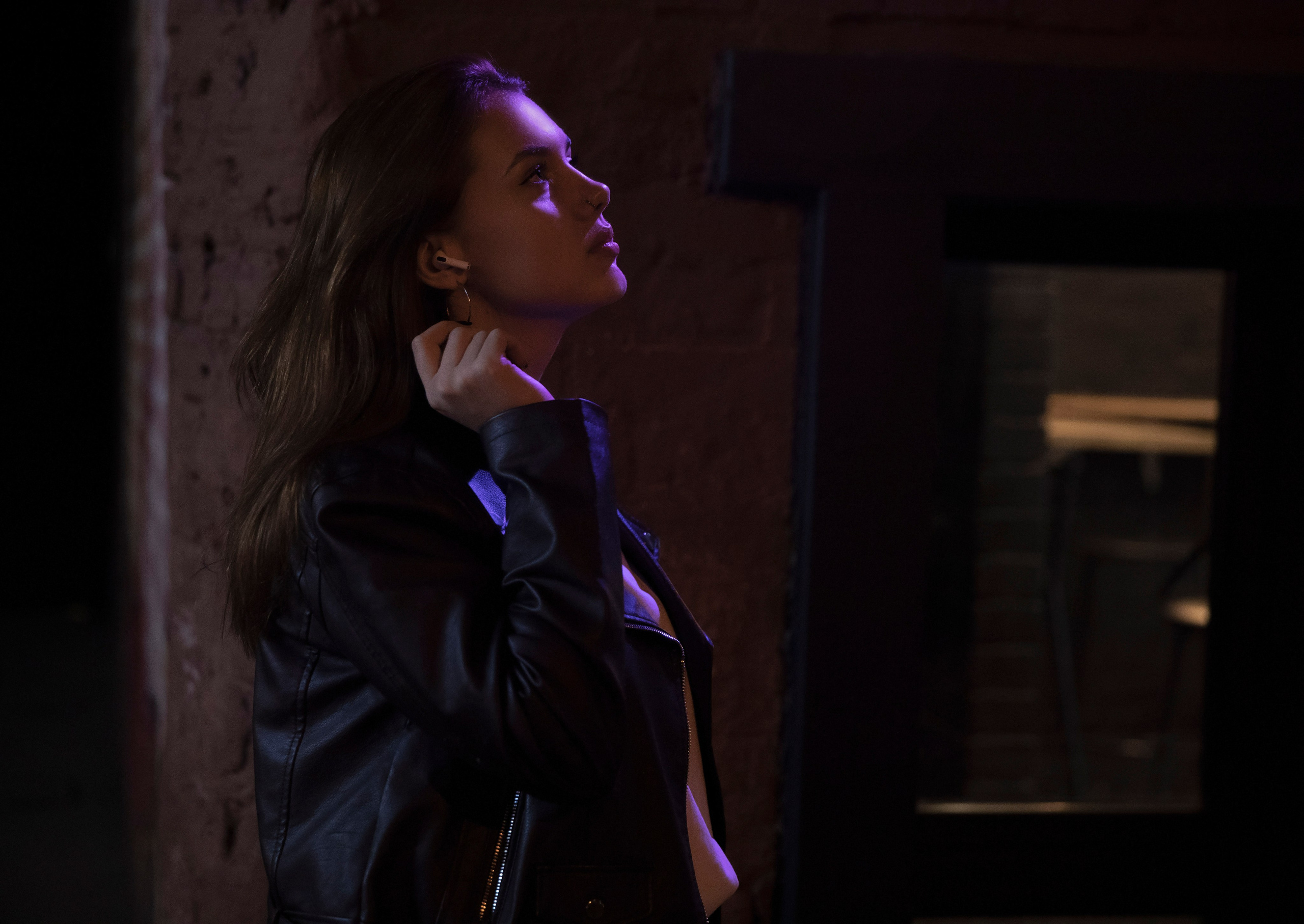 Анна — красный октябрь. Фотограф Иван Белов