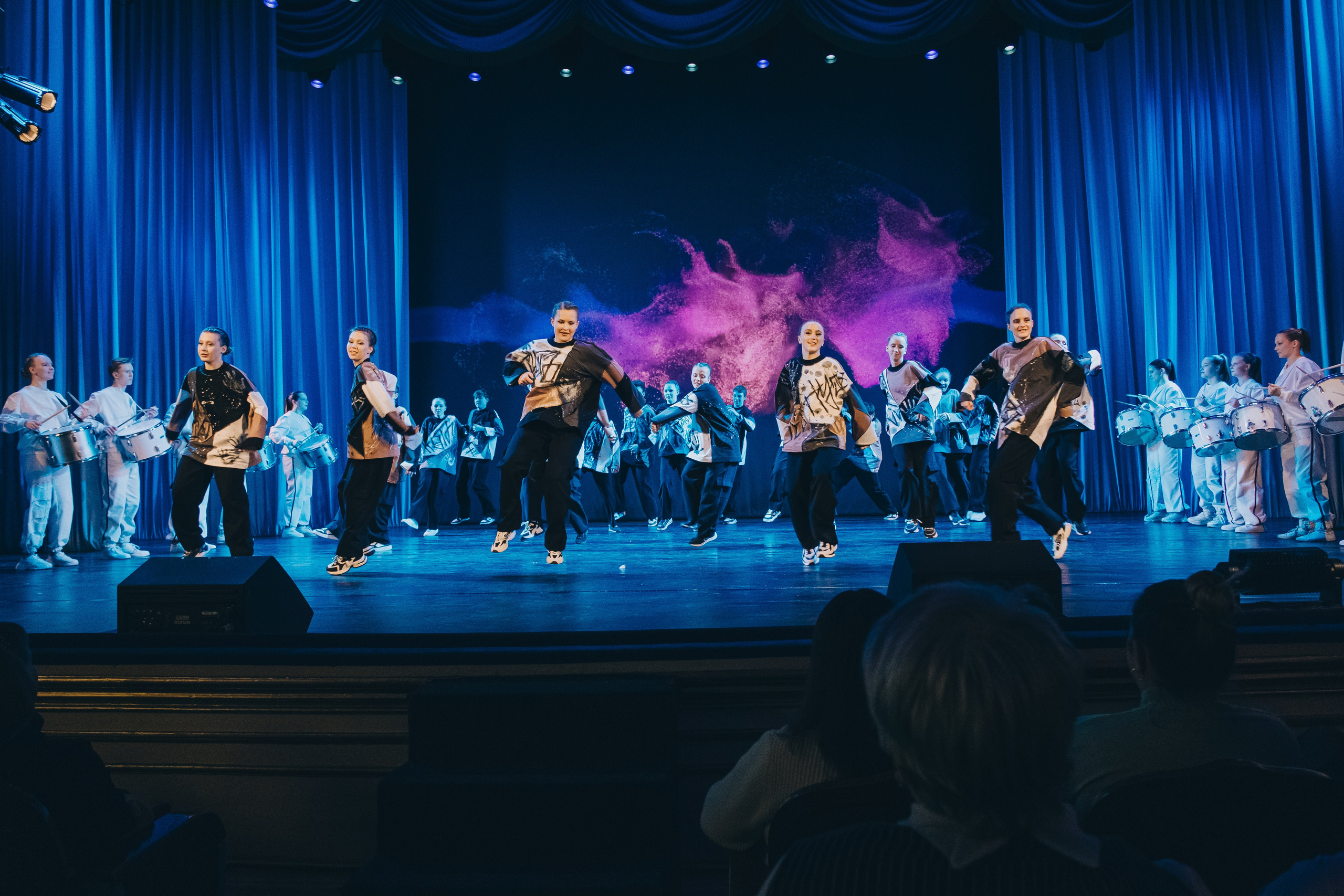 Танцевальный концерт. Фотограф в Иркутске Анна Мирошникова