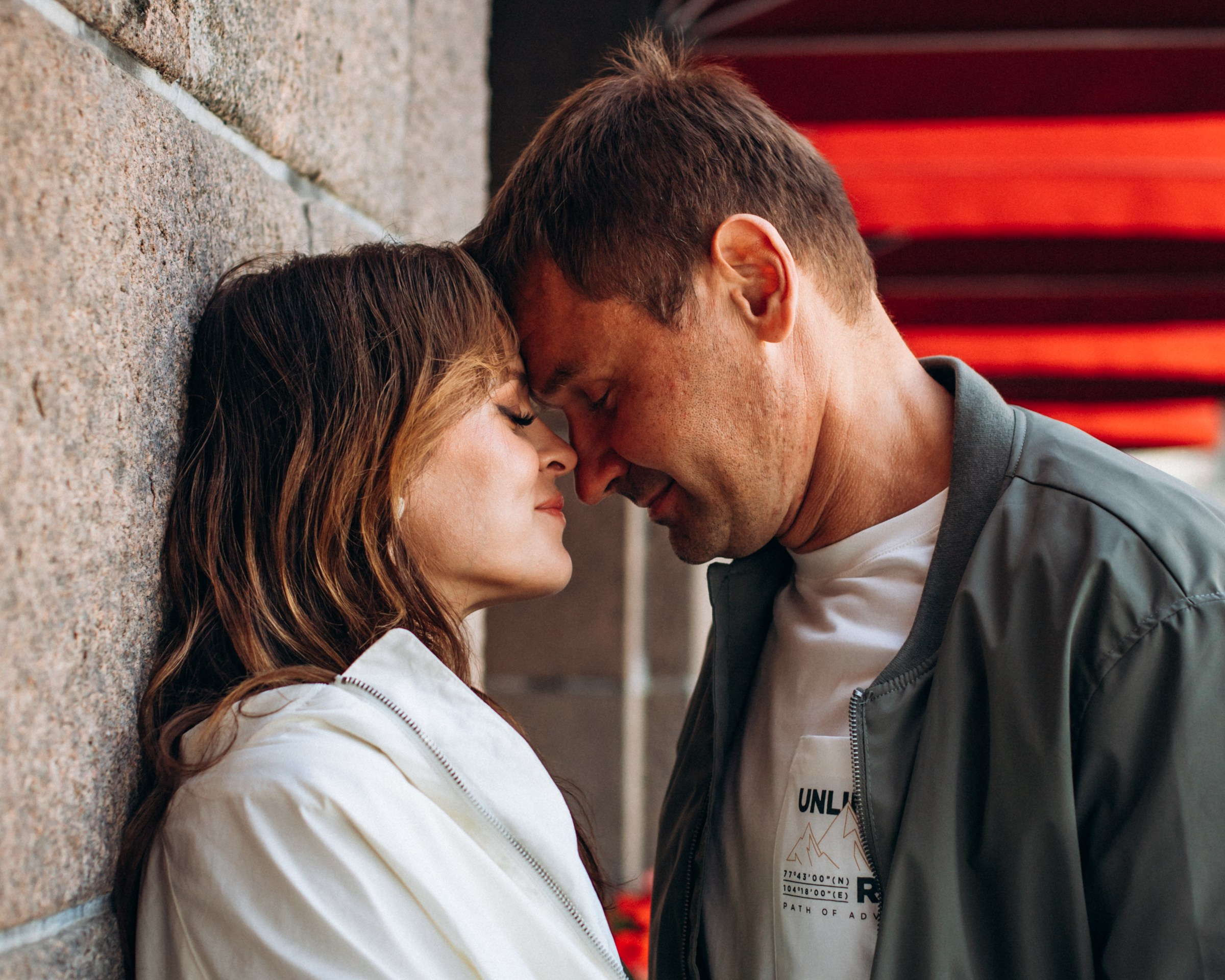 Сергей и Наталья в июне. Фотопрогулка в Петербурге. Индивидуальный и семейный фотограф в Санкт-Петербурге