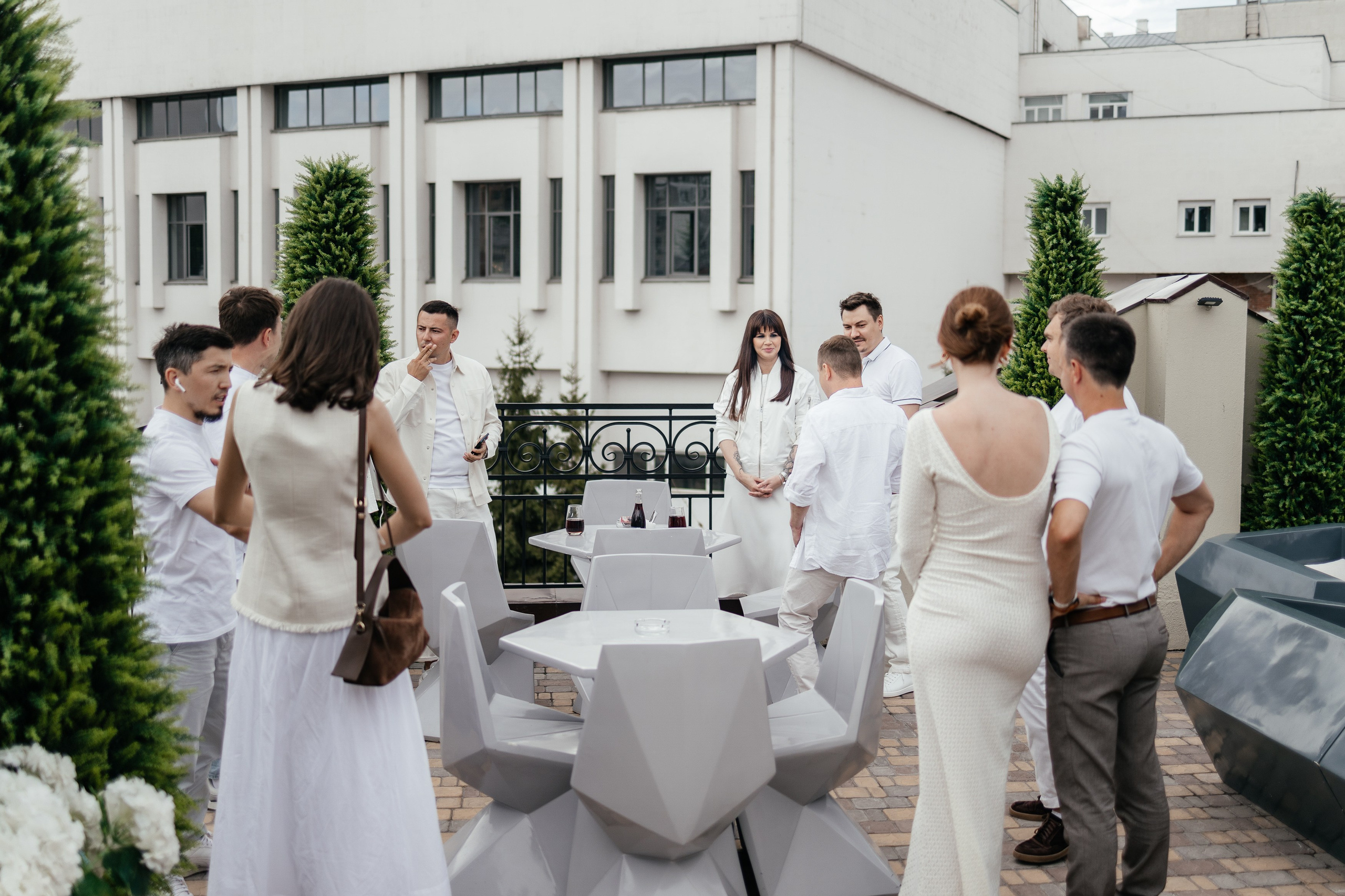 СЭНСЭЙ — бизнес клуб. Портретный и репортажный фотограф в Казани Максим Сипачев