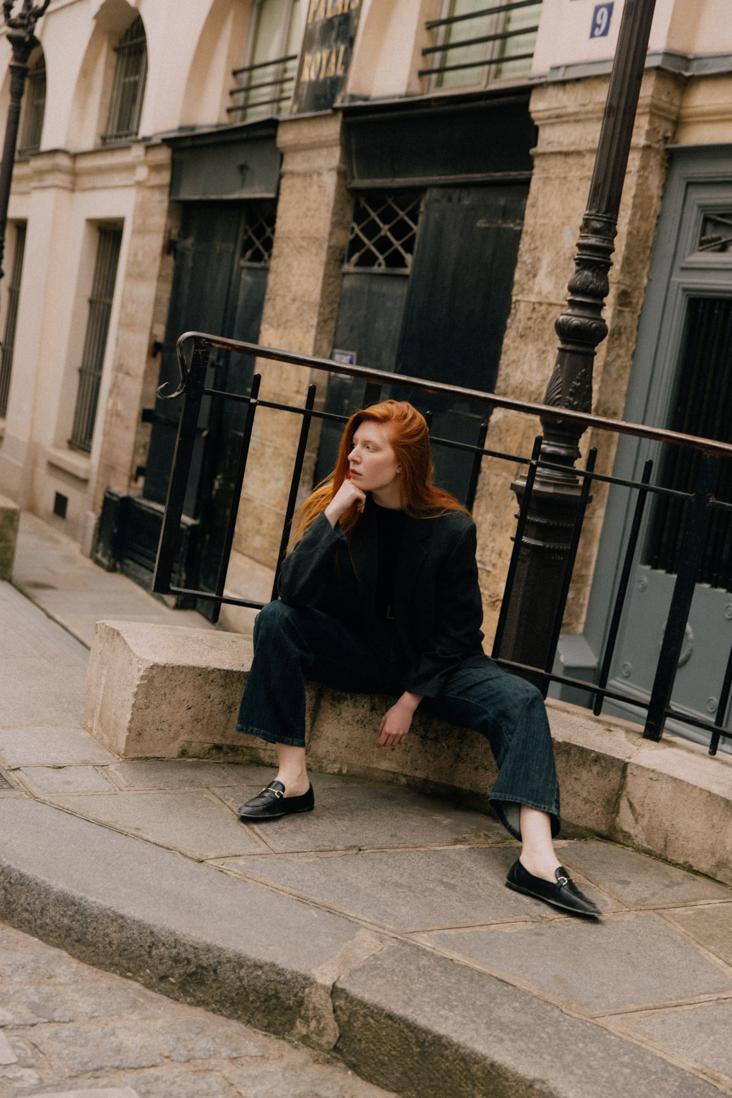 Autumn light. Photographer in Paris