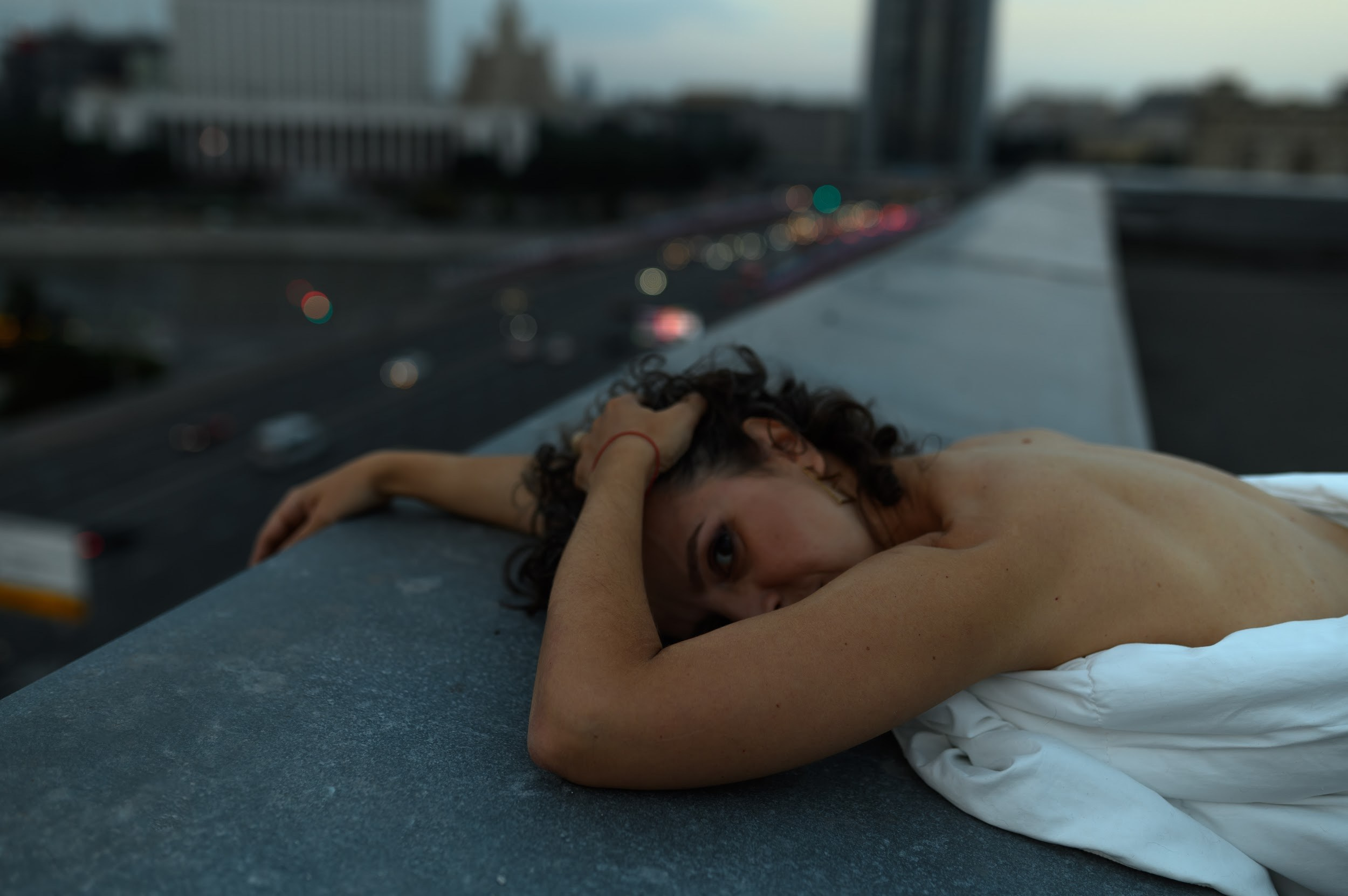 Оксана. Крыша. Фотограф Марина Росси