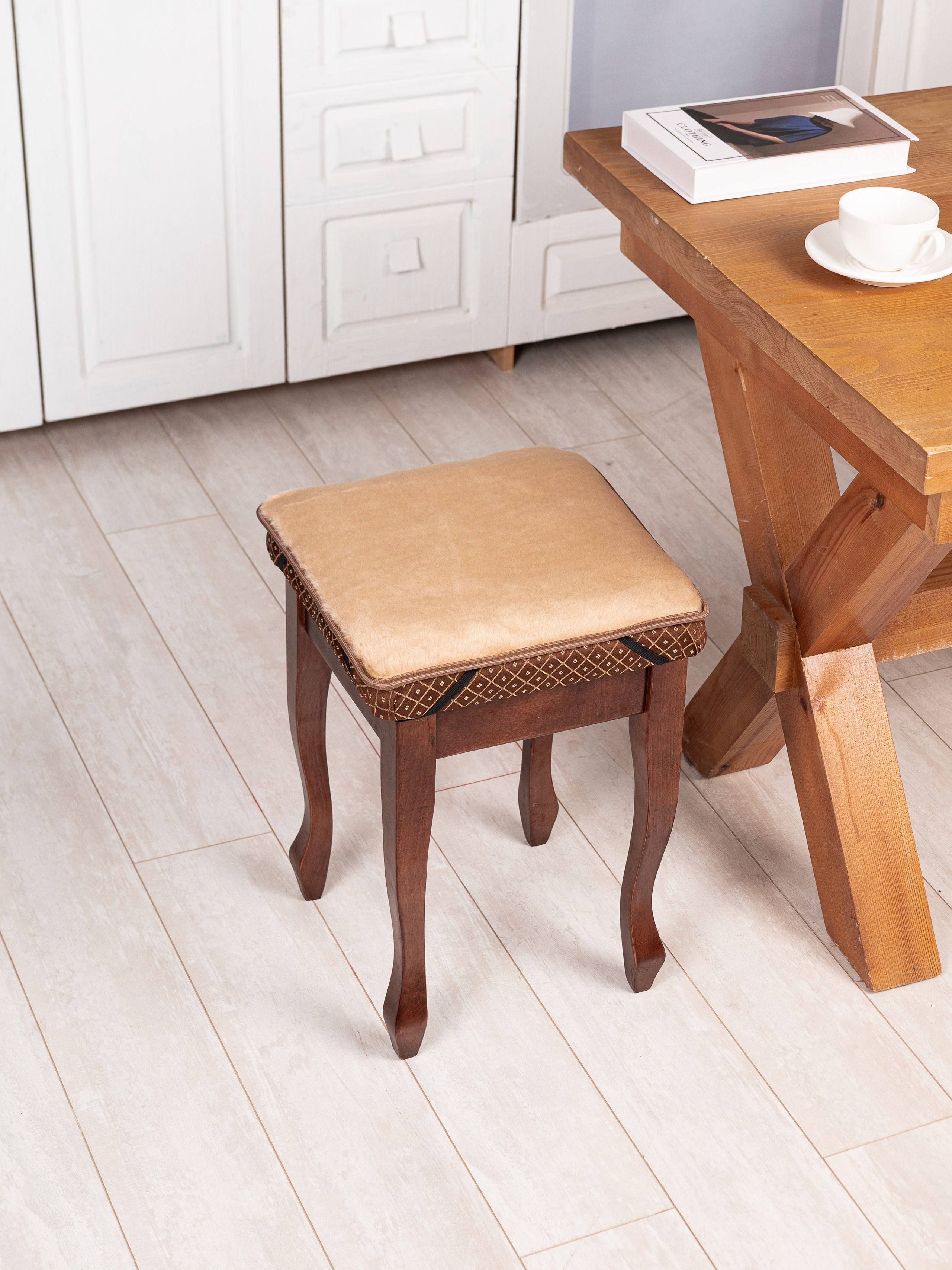 Накидки на стулья. Предметный фотограф, фото для маркетплейсов Пятигорск, КМВ