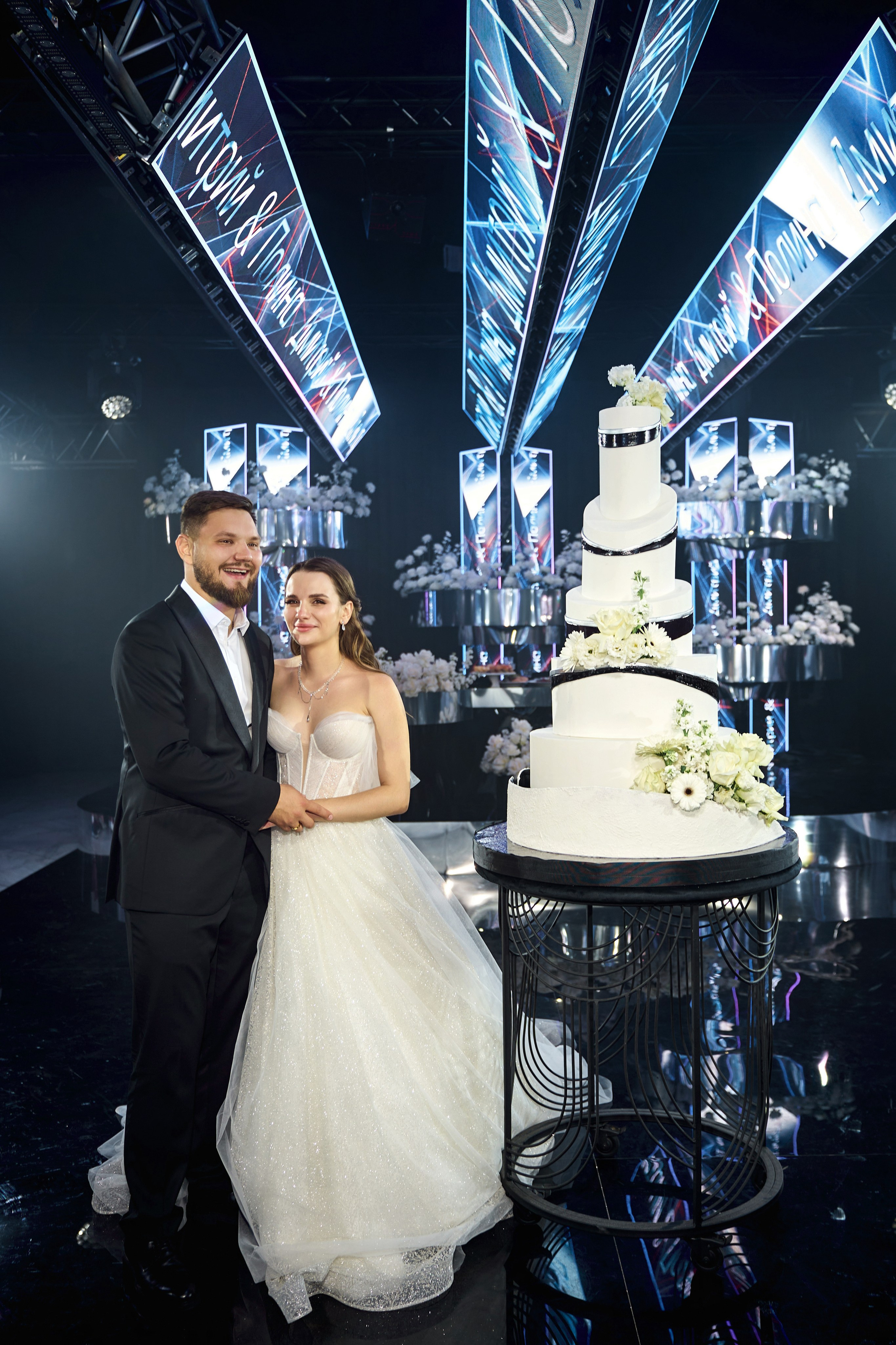 Свадьба с искусственным интеллектом в Усадьбе фамилии от ТВИНС СТУДИО лучших фотографов Краснодара. ТВИНС СТУДИО — лучшие свадебные фотографы и видеографы в Краснодаре