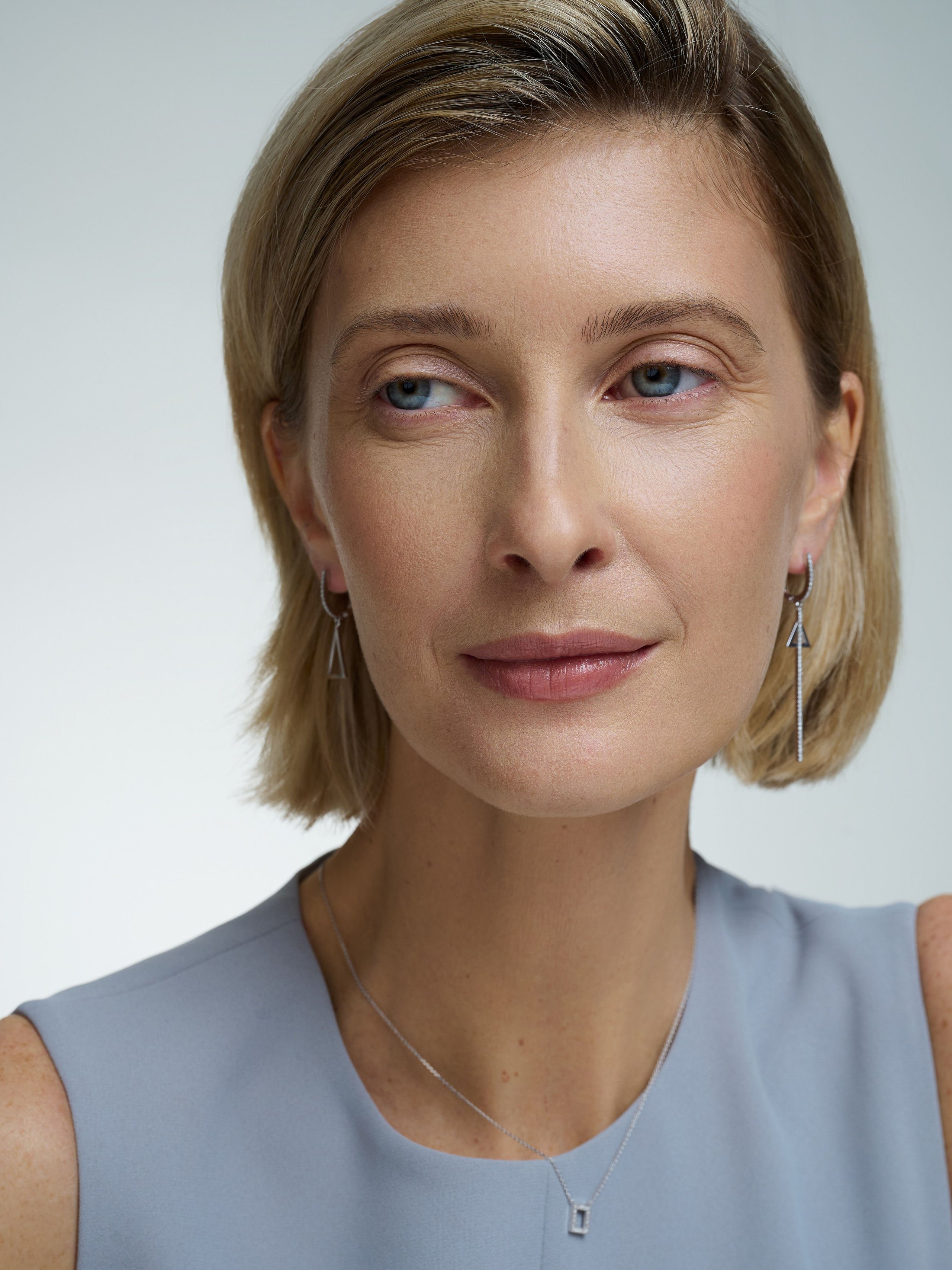 Каталог для бренда AllTime. Фотограф для брендов в Москве Ксения Чупрунова