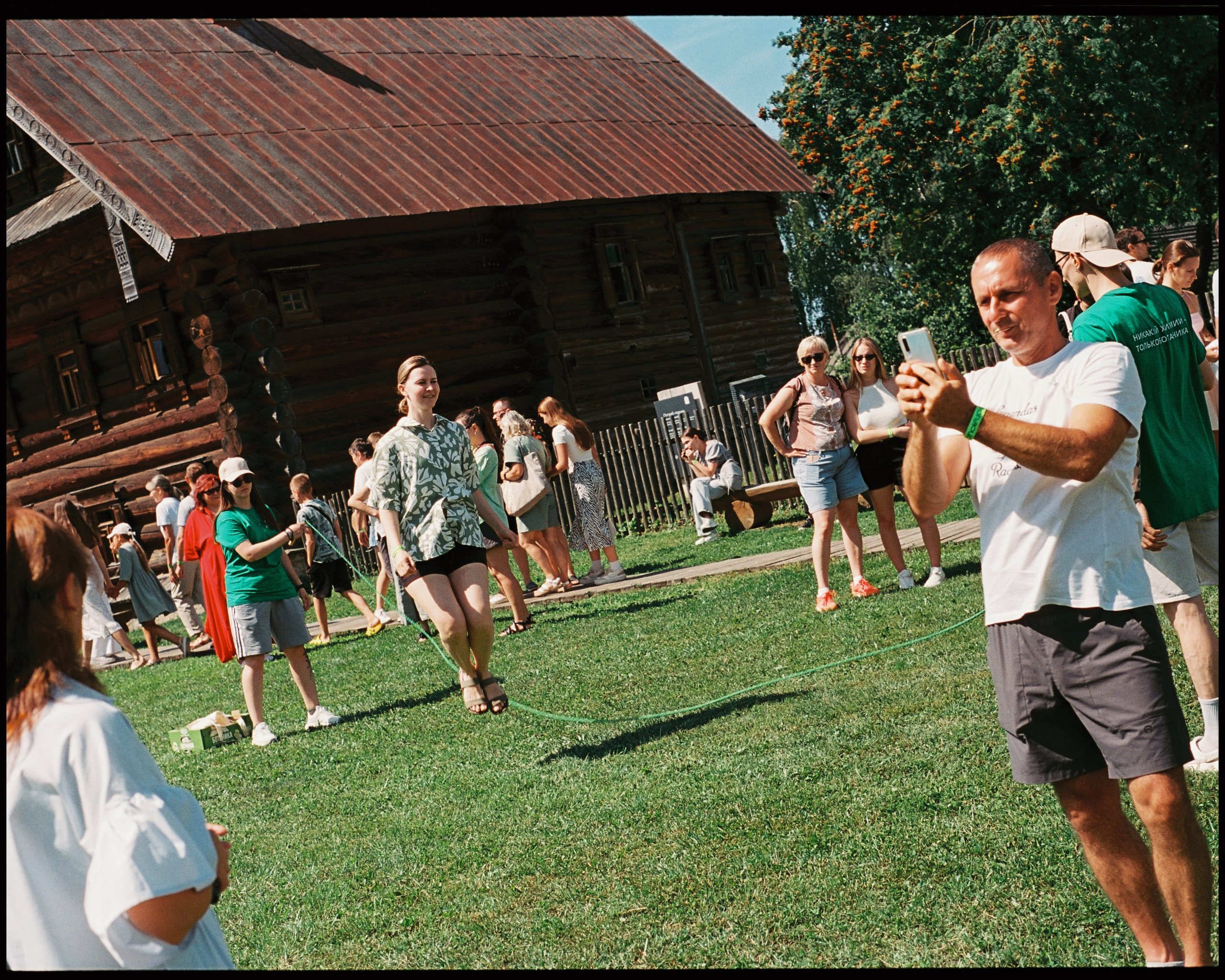 SUZDAL. ANNA — PHOTOGRAPHER