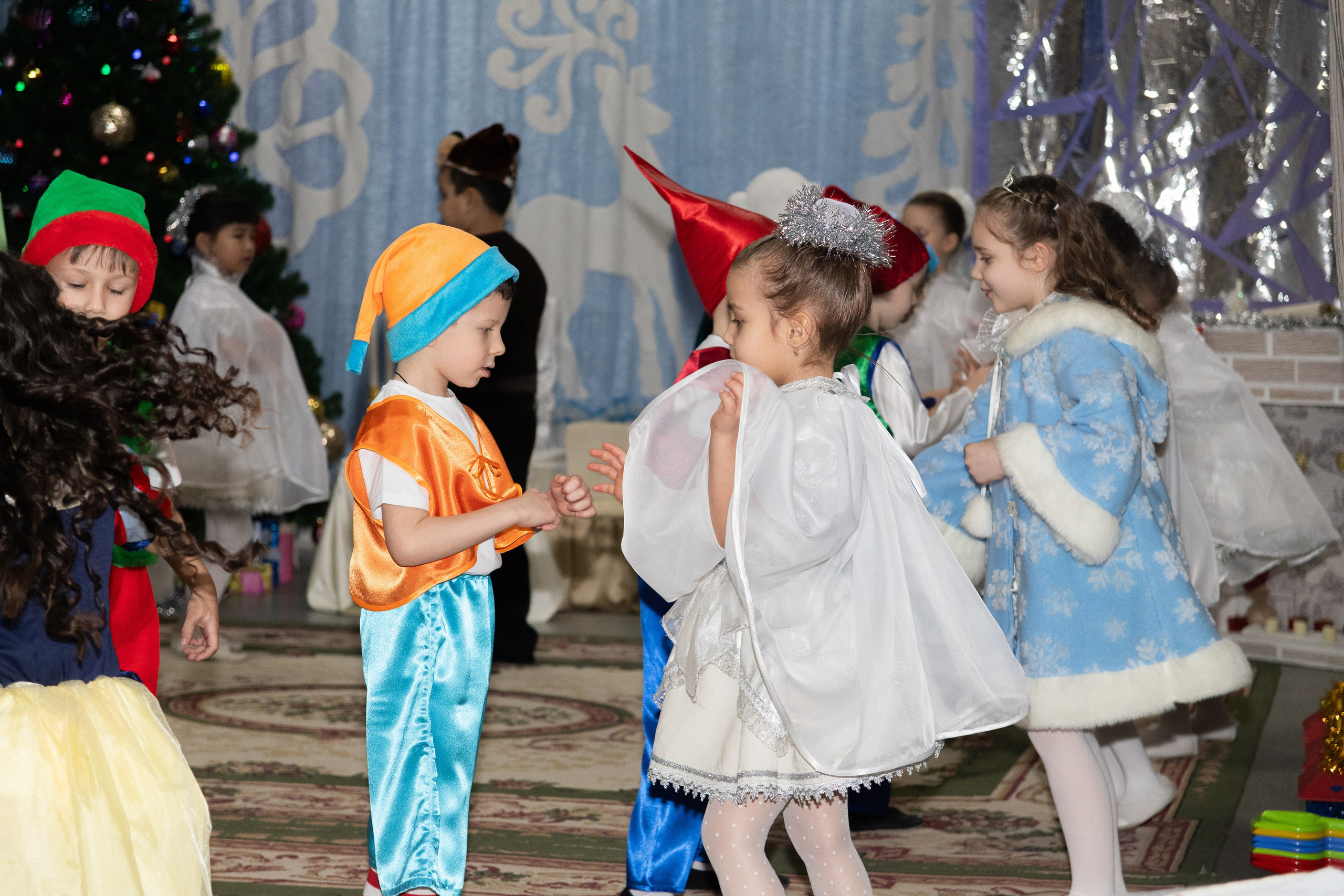 Новогодний утренник подготовительной группы. Индивидуальный и свадебный фотограф в Москве, Электростали и Туле Кадейкина Екатерина