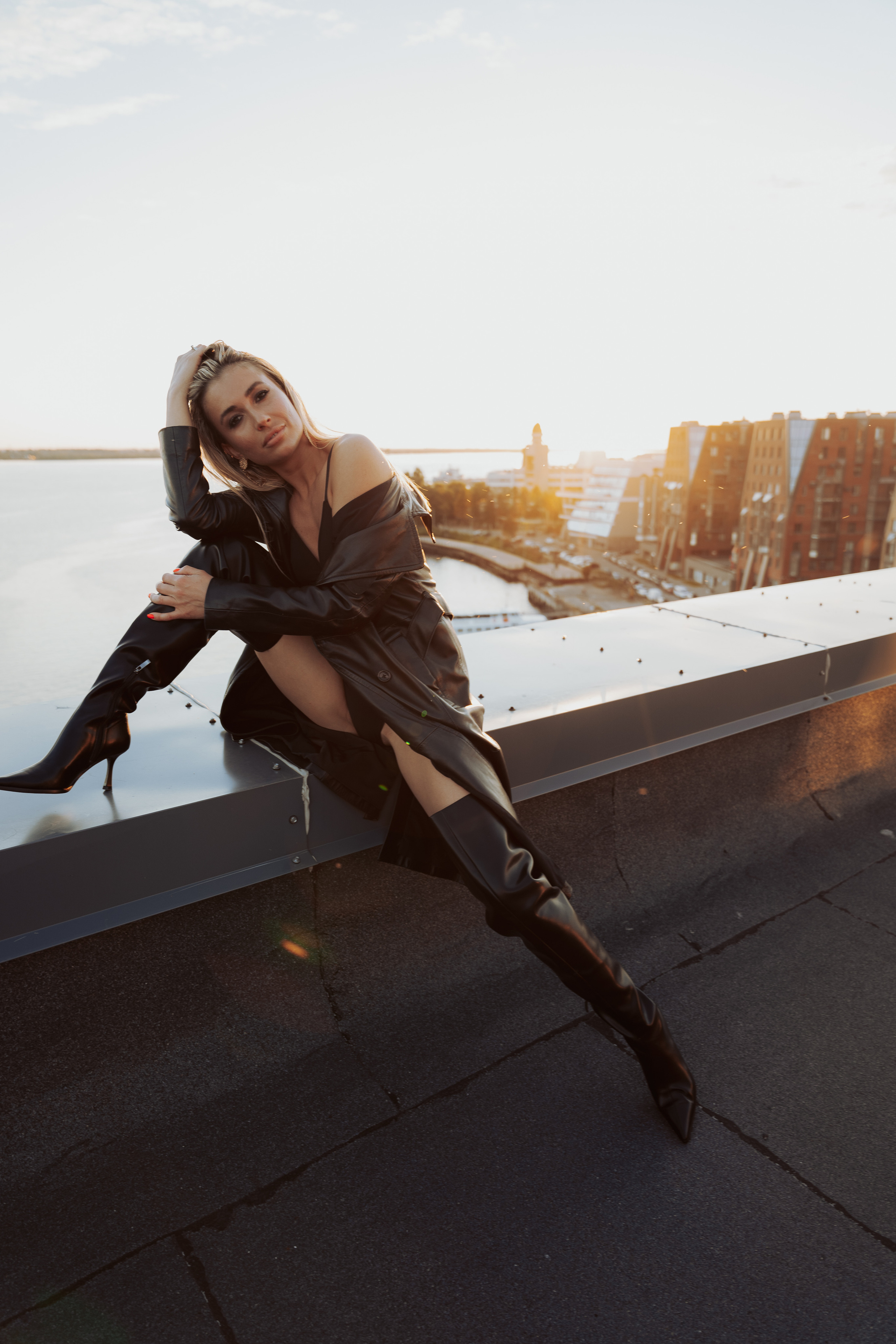 Портретная фотосессия в плаще